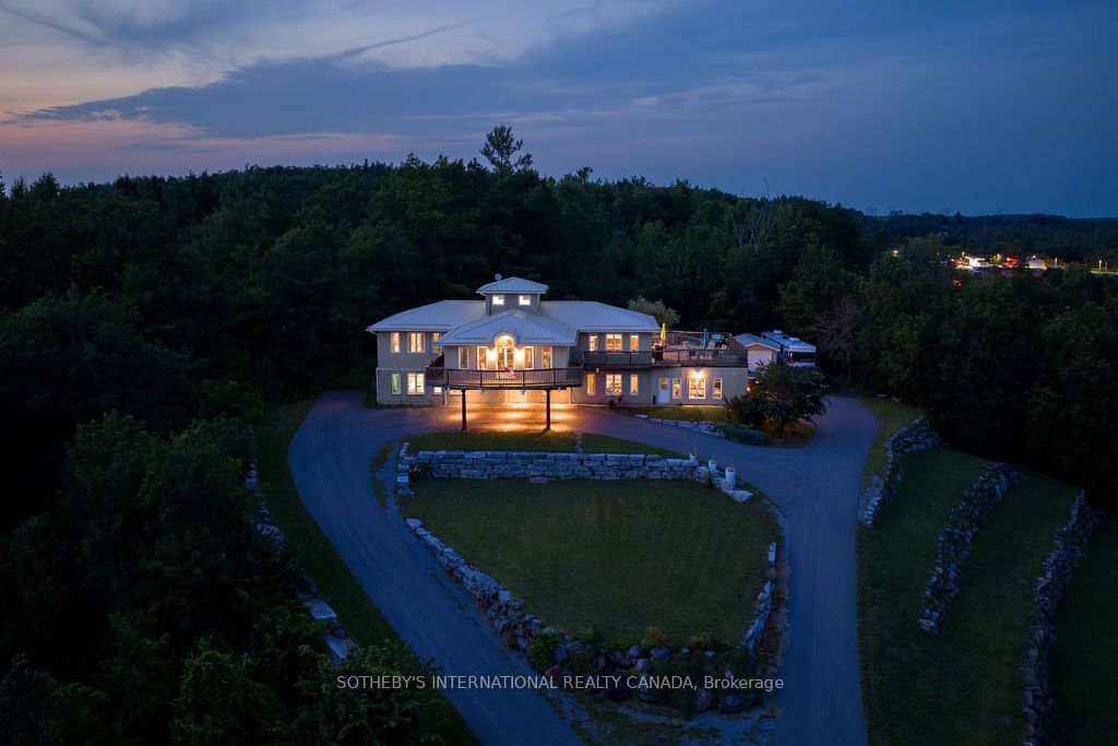 4390 Highway 7 Property Photo 6