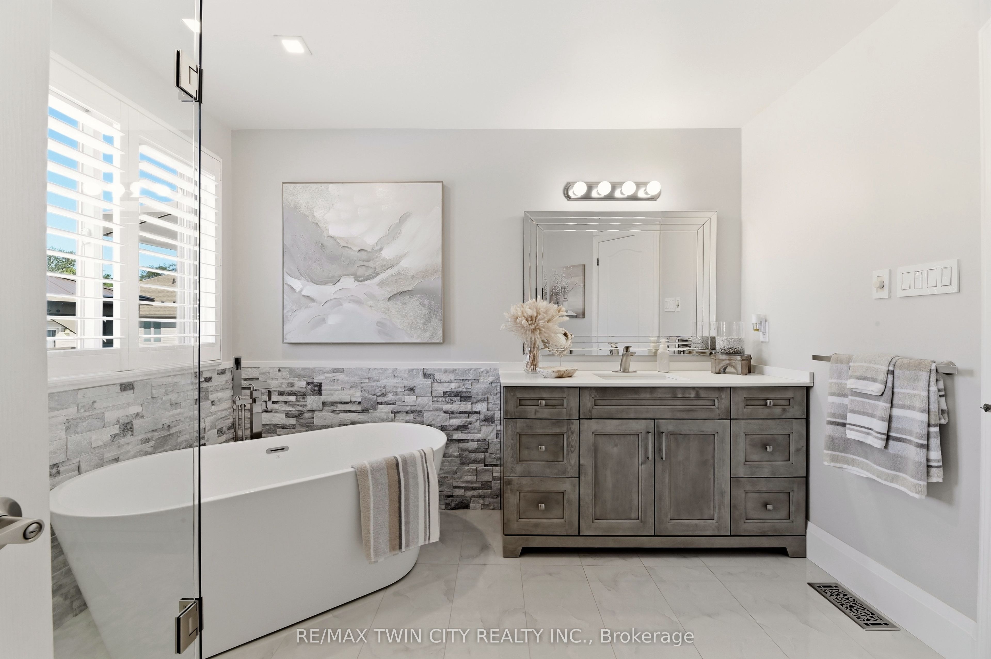 47 Deerpark Avenue Property Photo 18