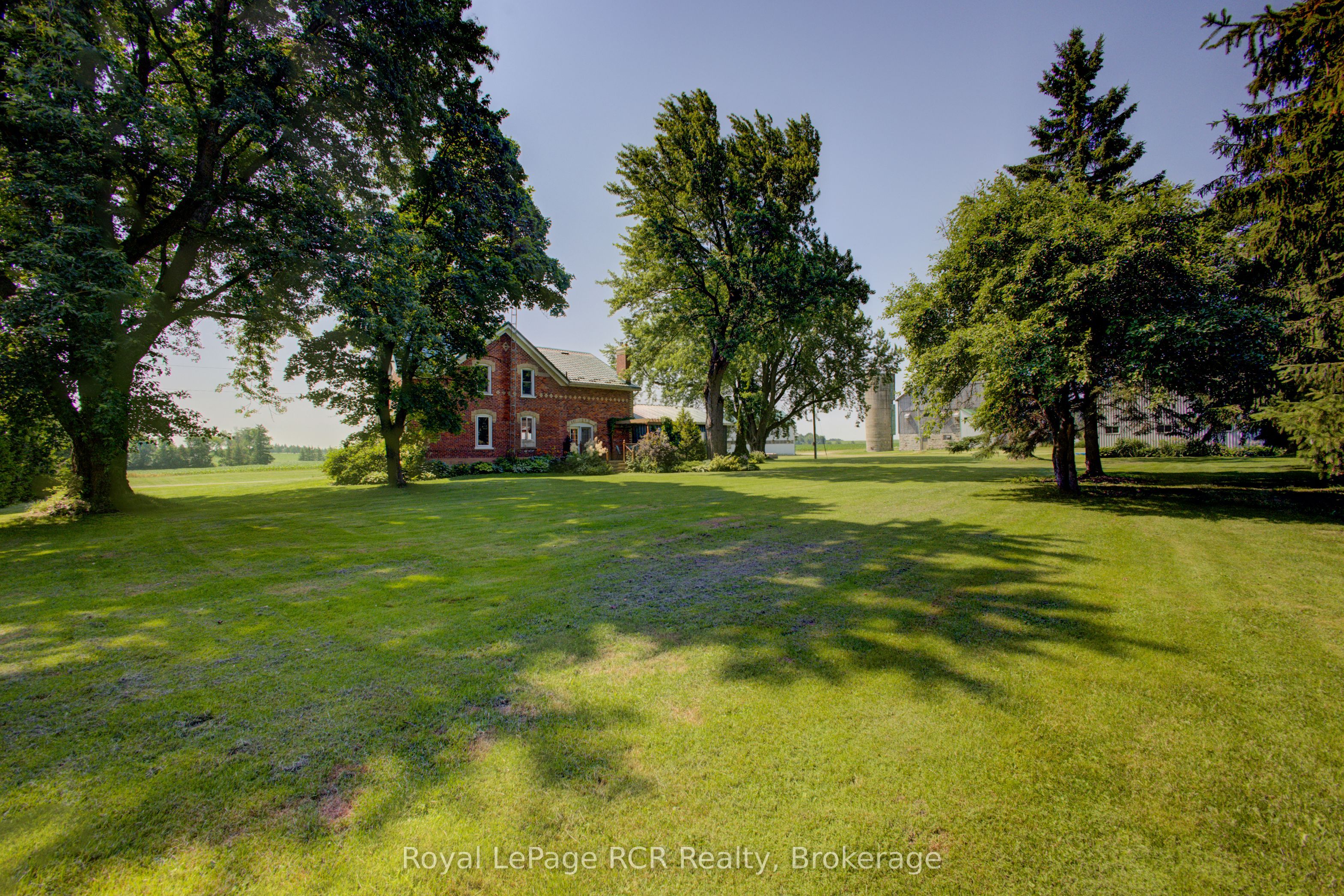 7120 Sixth Line Property Photo 11