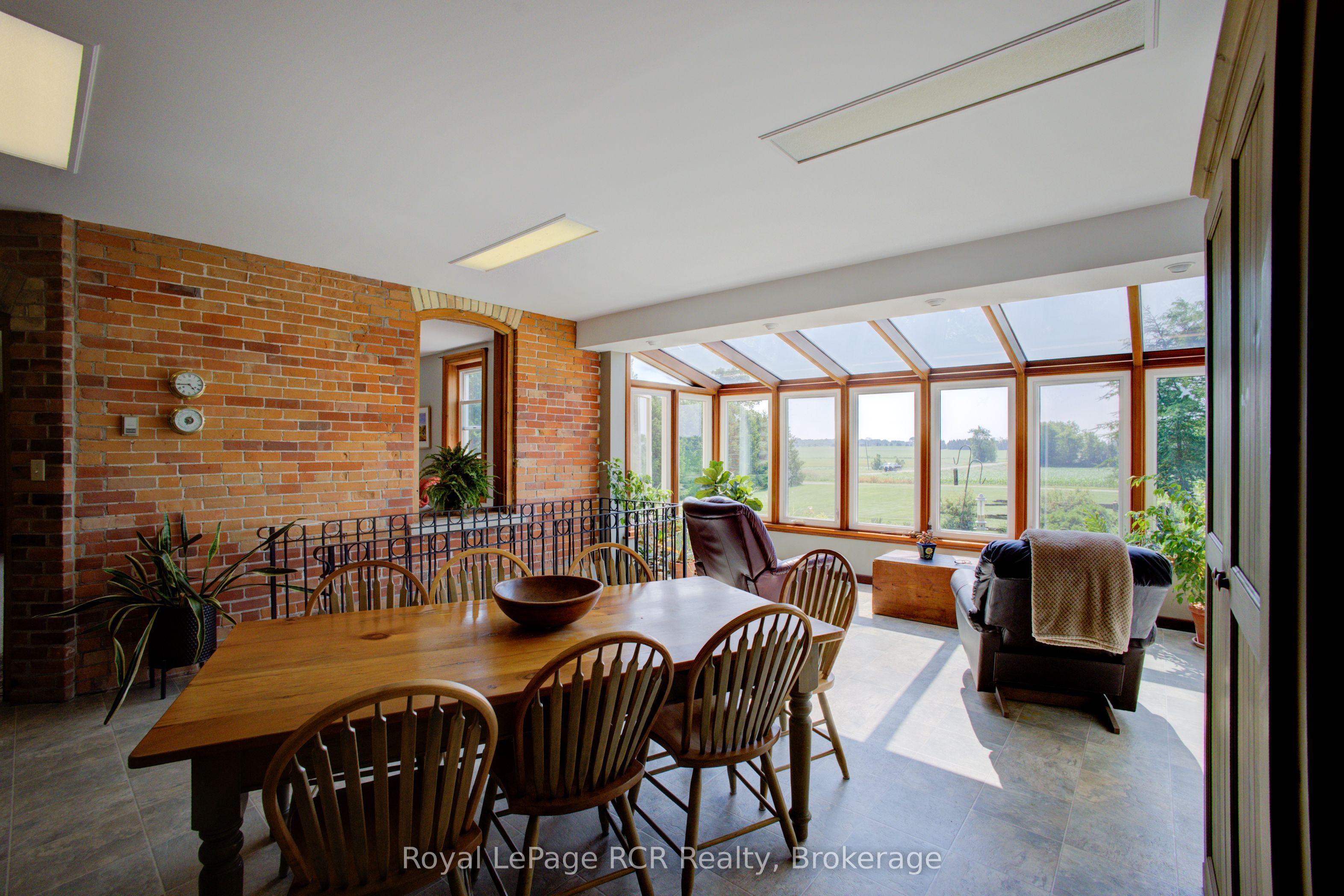 7120 Sixth Line Property Photo 13