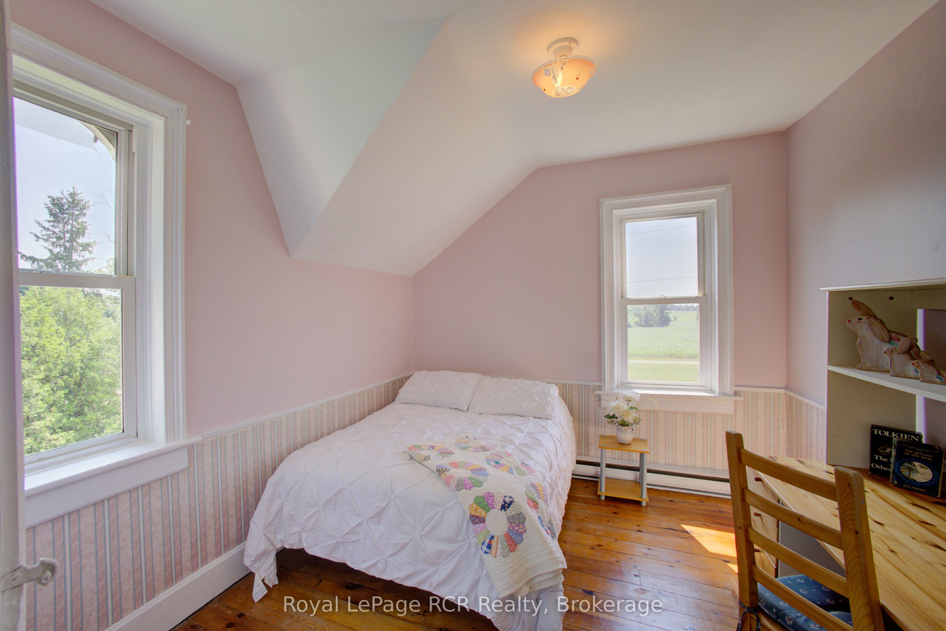 7120 Sixth Line Property Photo 24