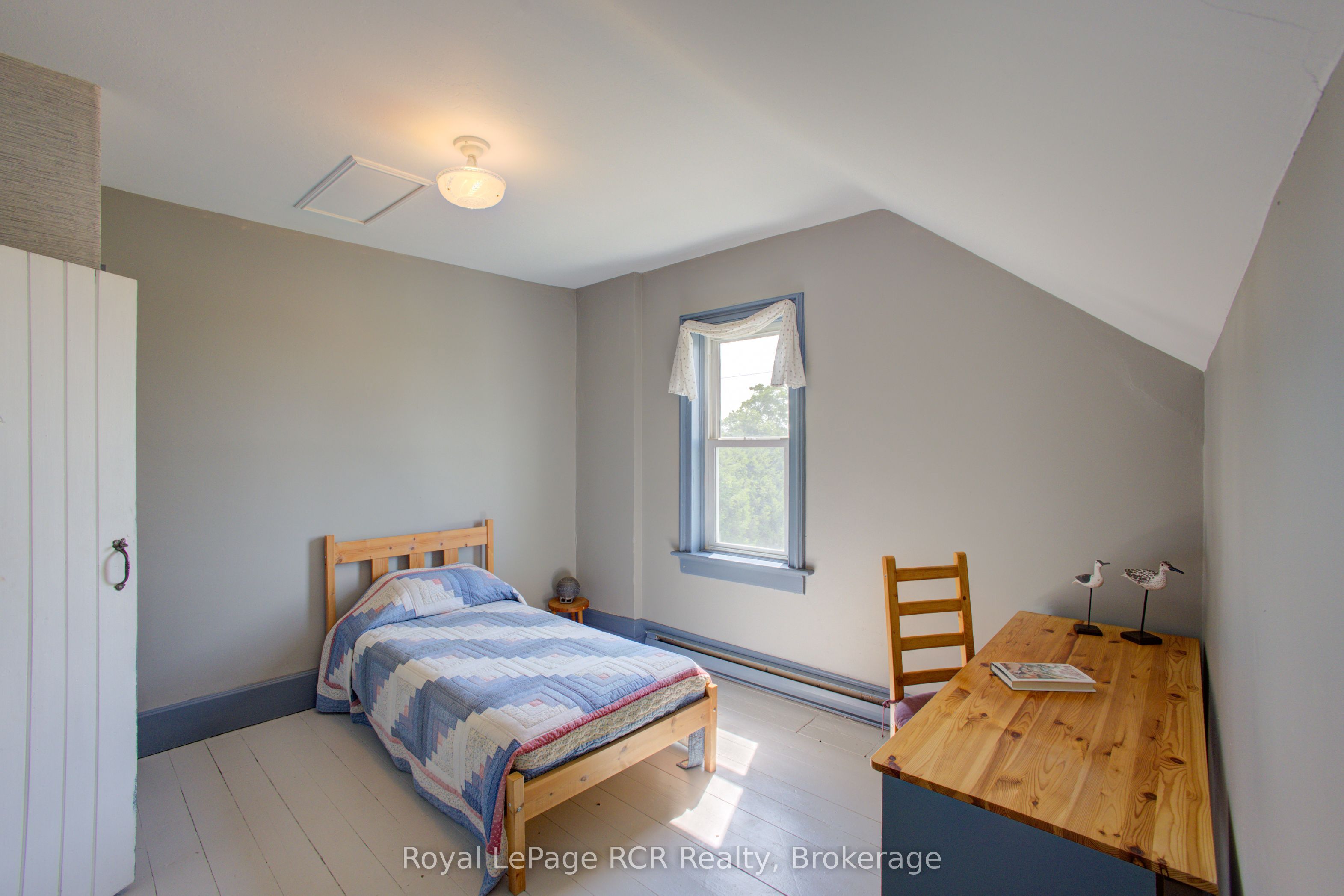 7120 Sixth Line Property Photo 26