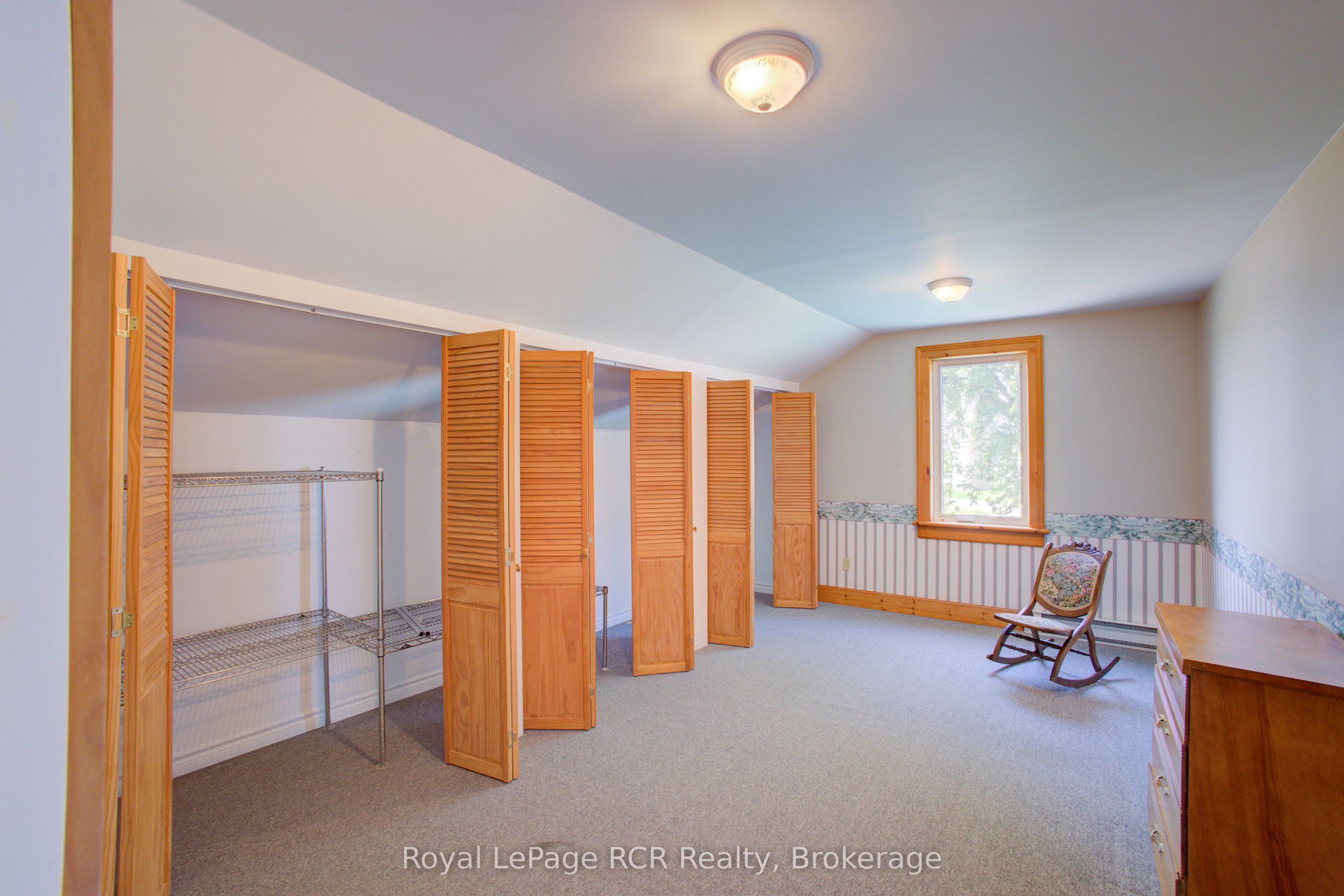 7120 Sixth Line Property Photo 27