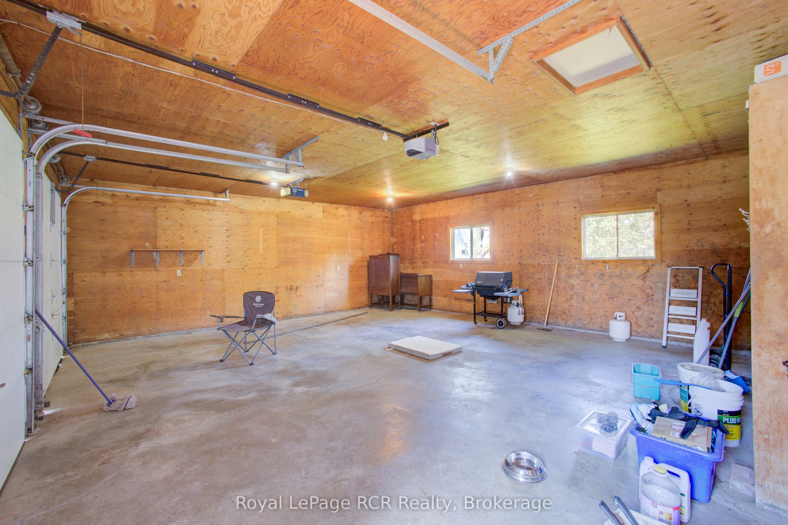 7120 Sixth Line Property Photo 30