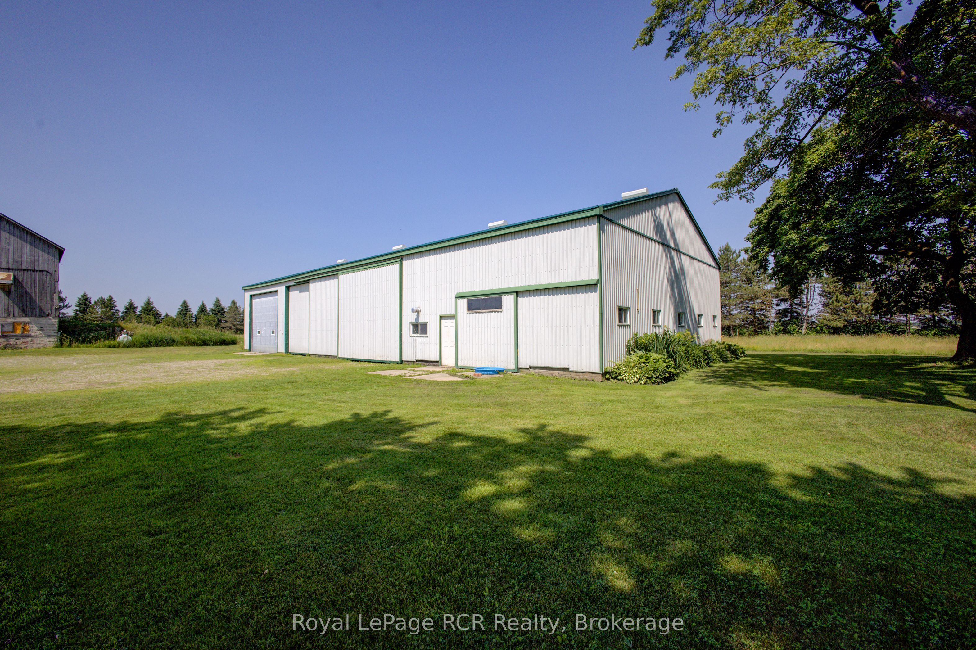 7120 Sixth Line Property Photo 31