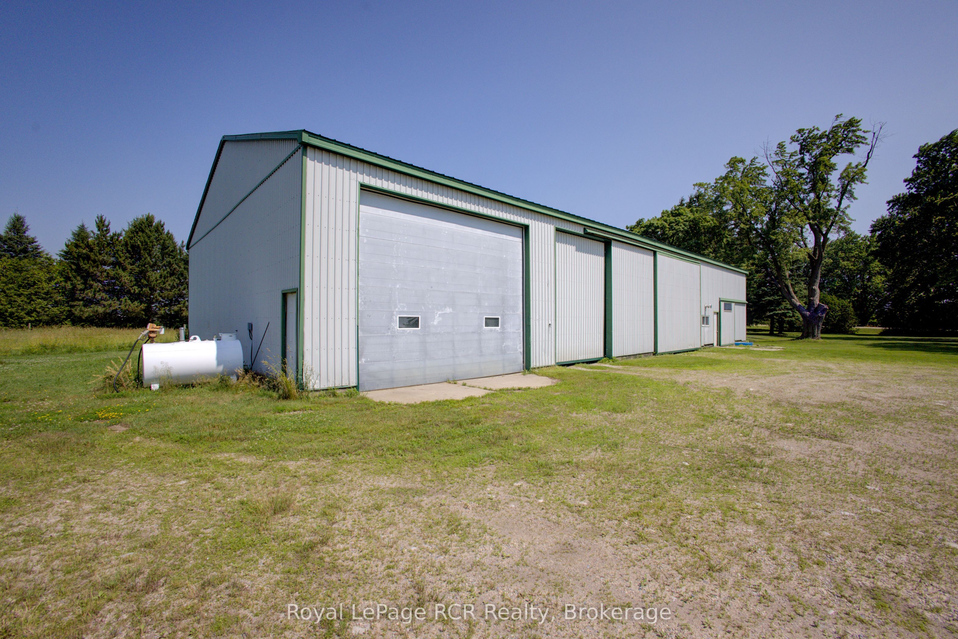 7120 Sixth Line Property Photo 32