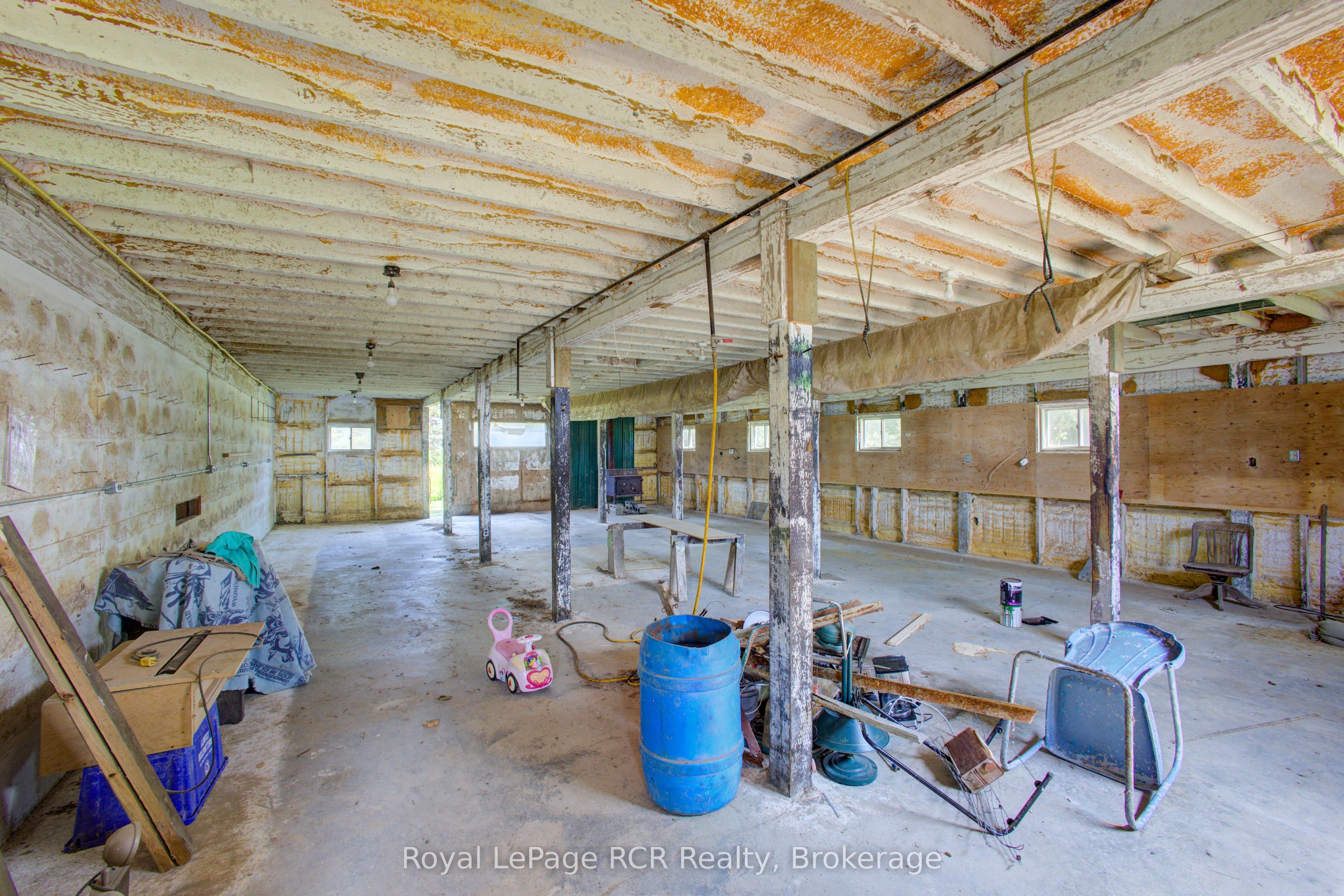 7120 Sixth Line Property Photo 33