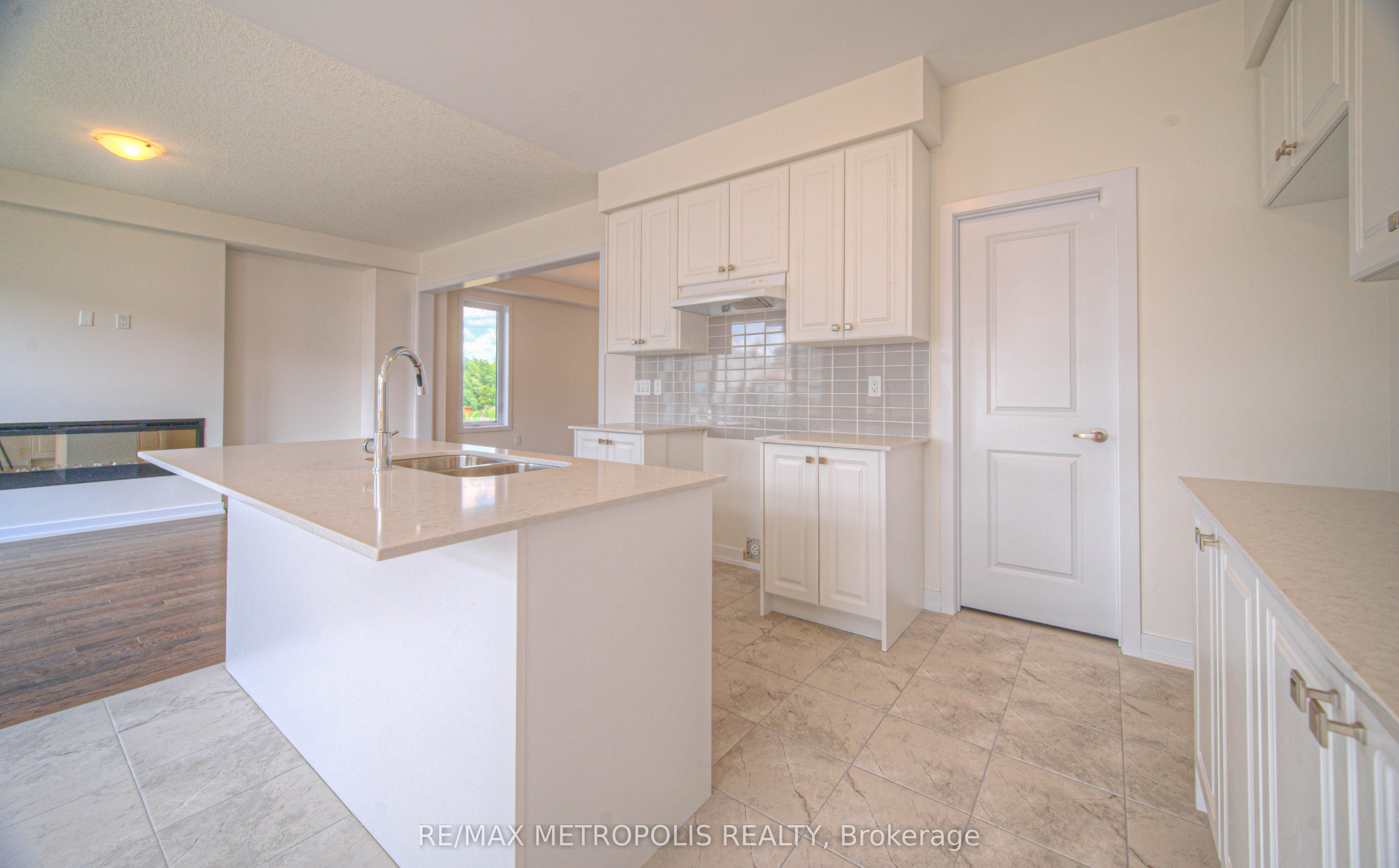 100 Moss Drive Property Photo 19