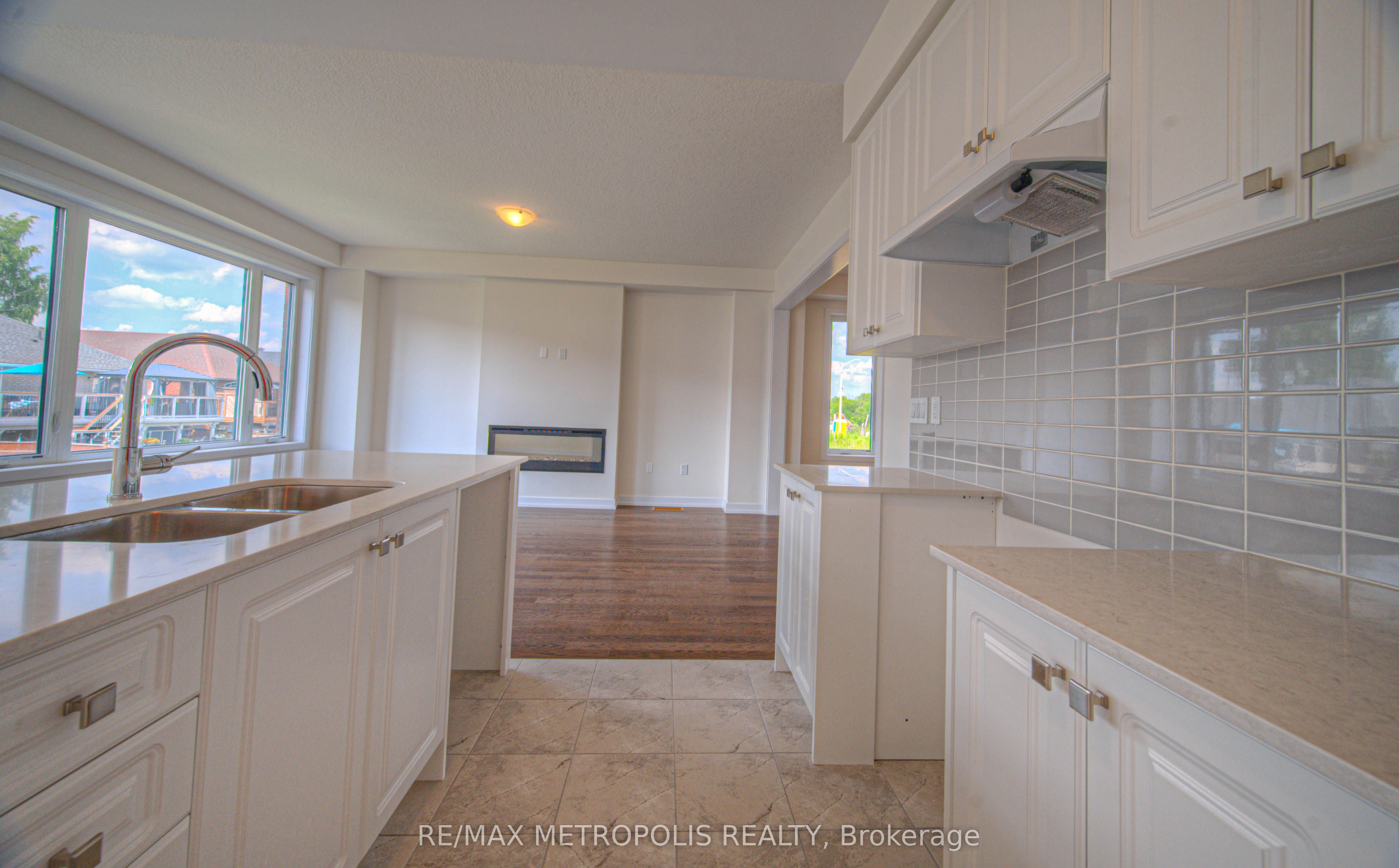 100 Moss Drive Property Photo 21