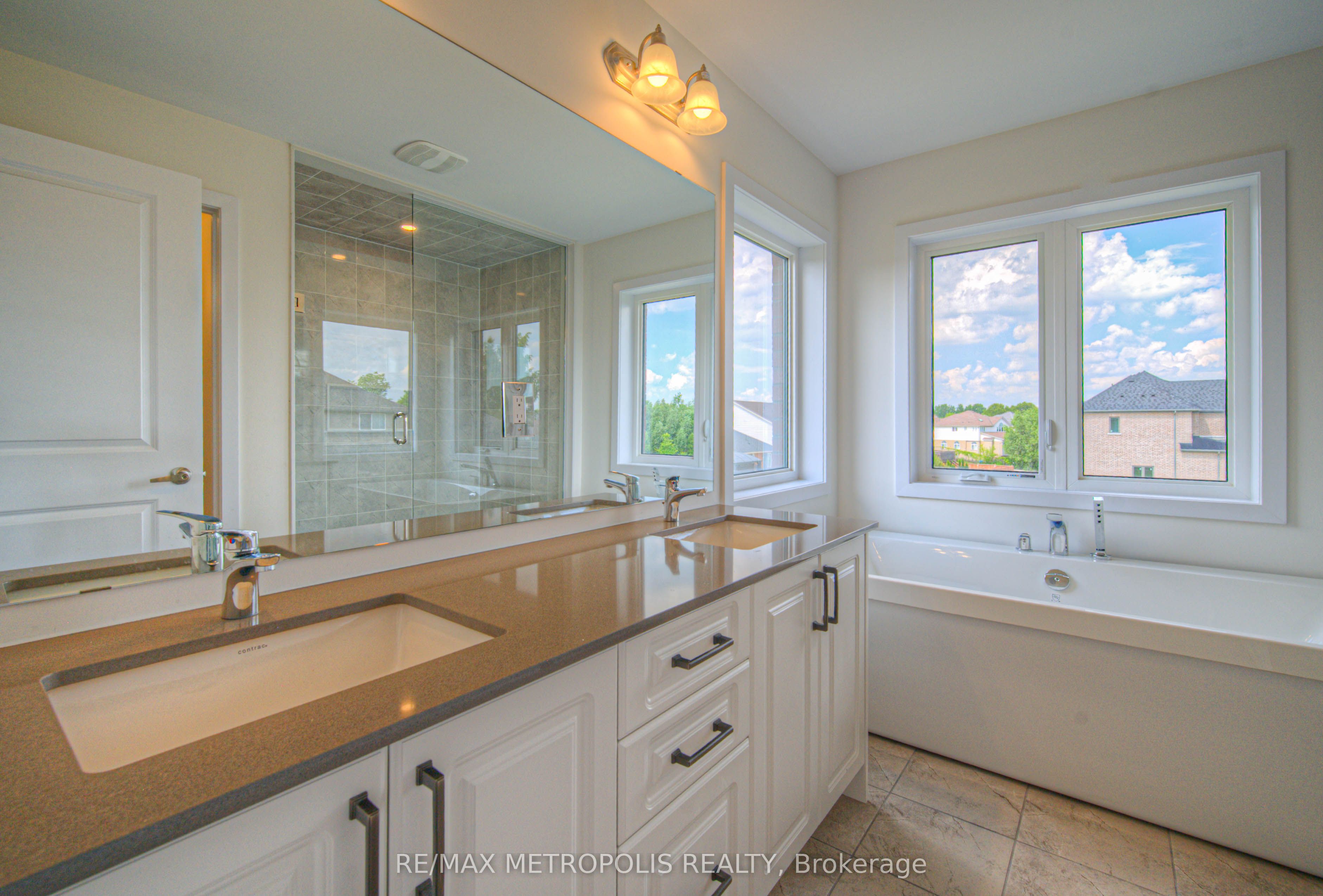100 Moss Drive Property Photo 36