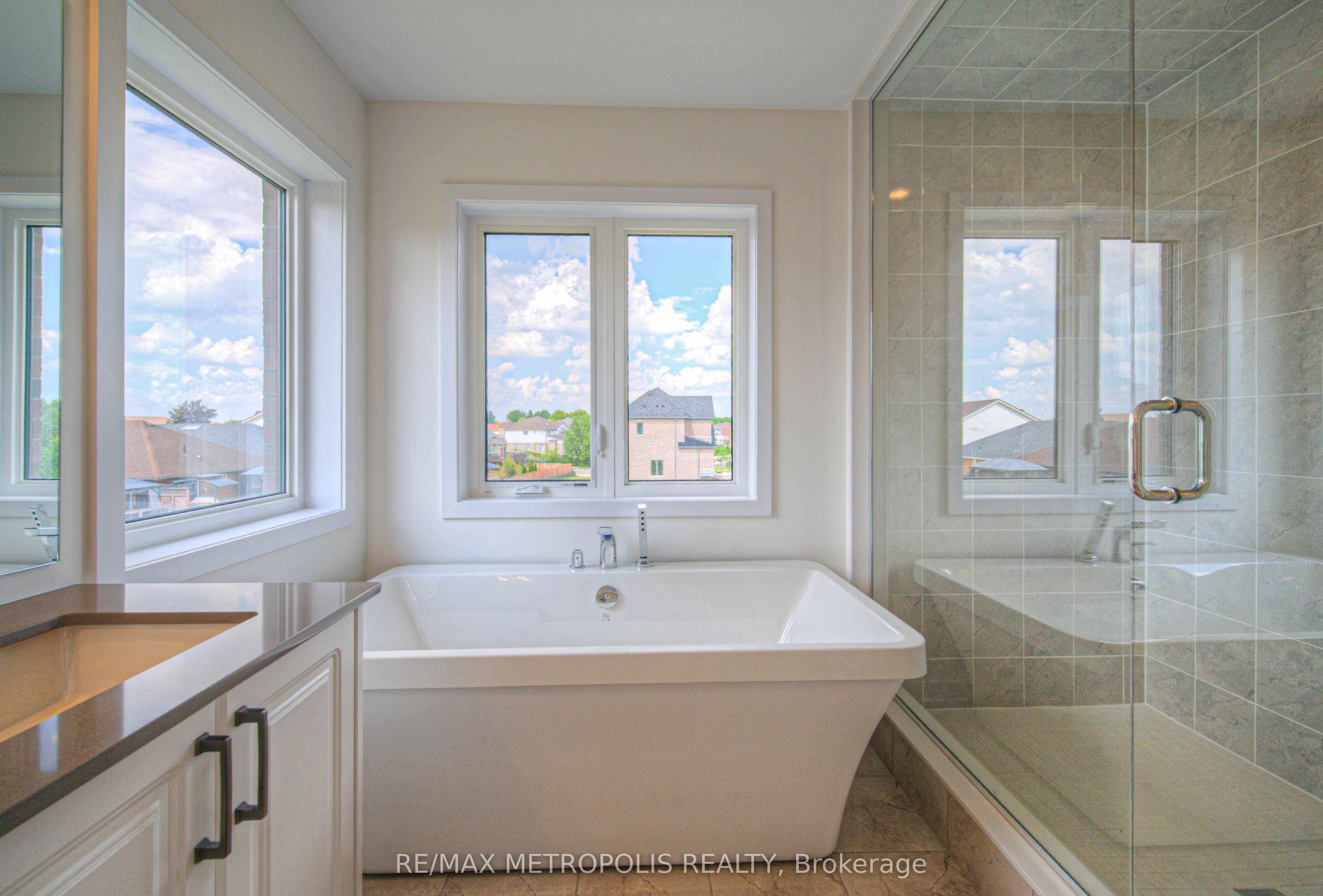 100 Moss Drive Property Photo 37