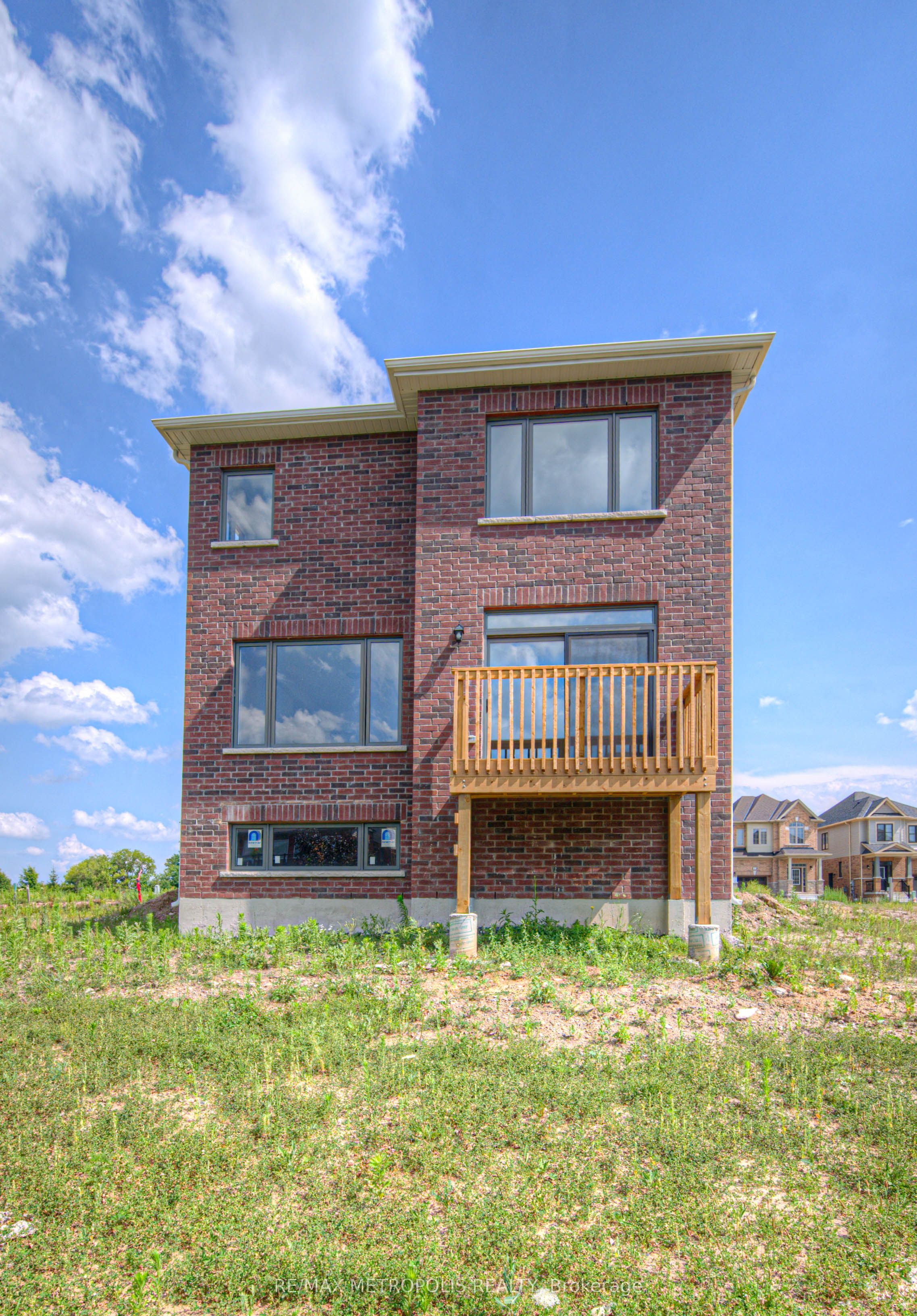 100 Moss Drive Property Photo 44