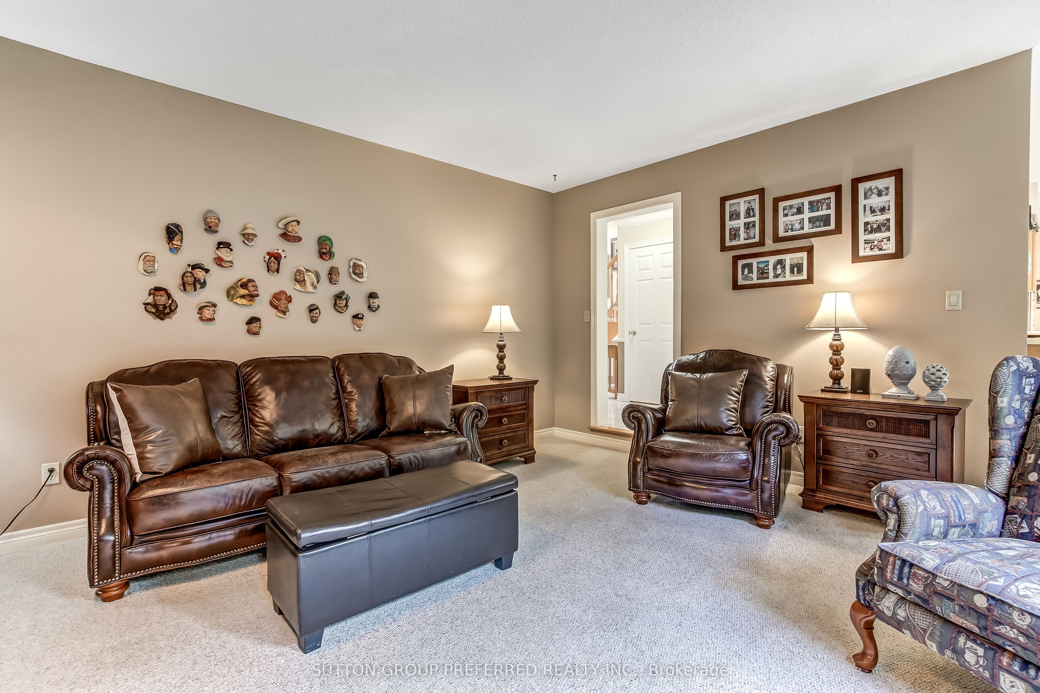 462 Ambleside Drive Property Photo 15