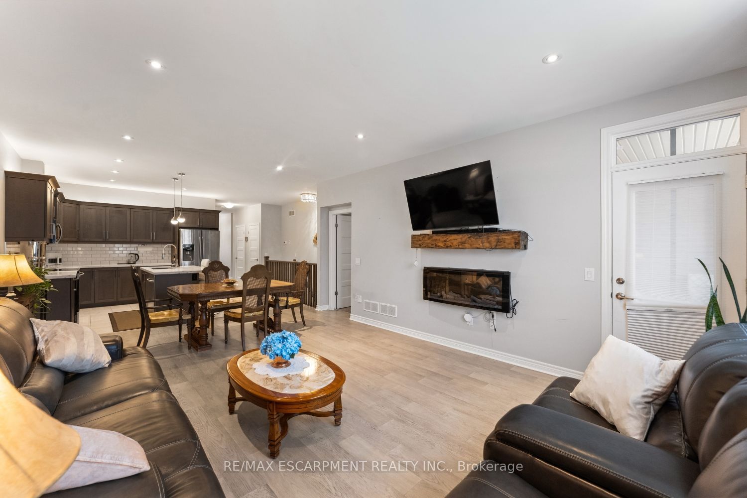 60 Andrew Lane Property Photo 18
