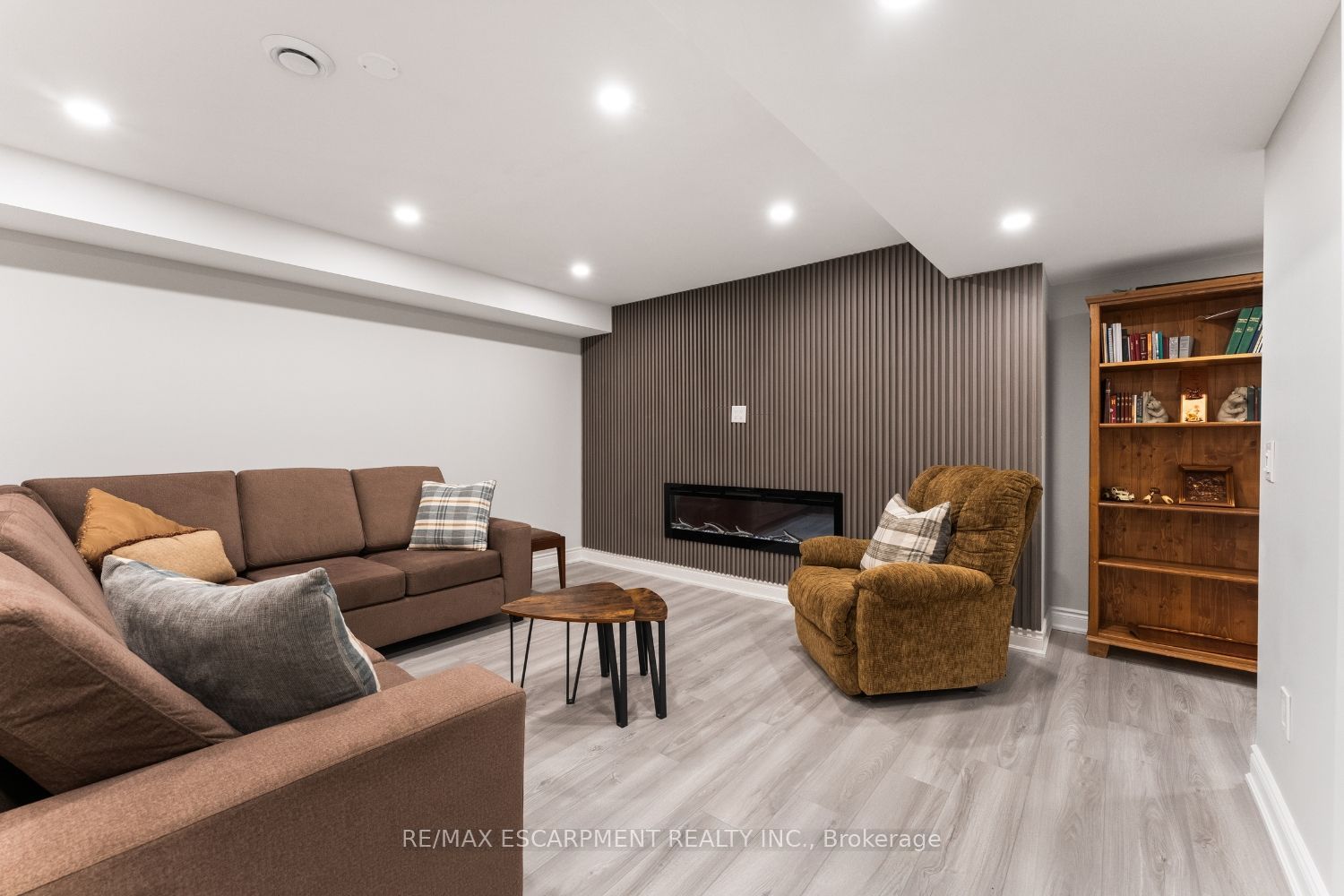 60 Andrew Lane Property Photo 29
