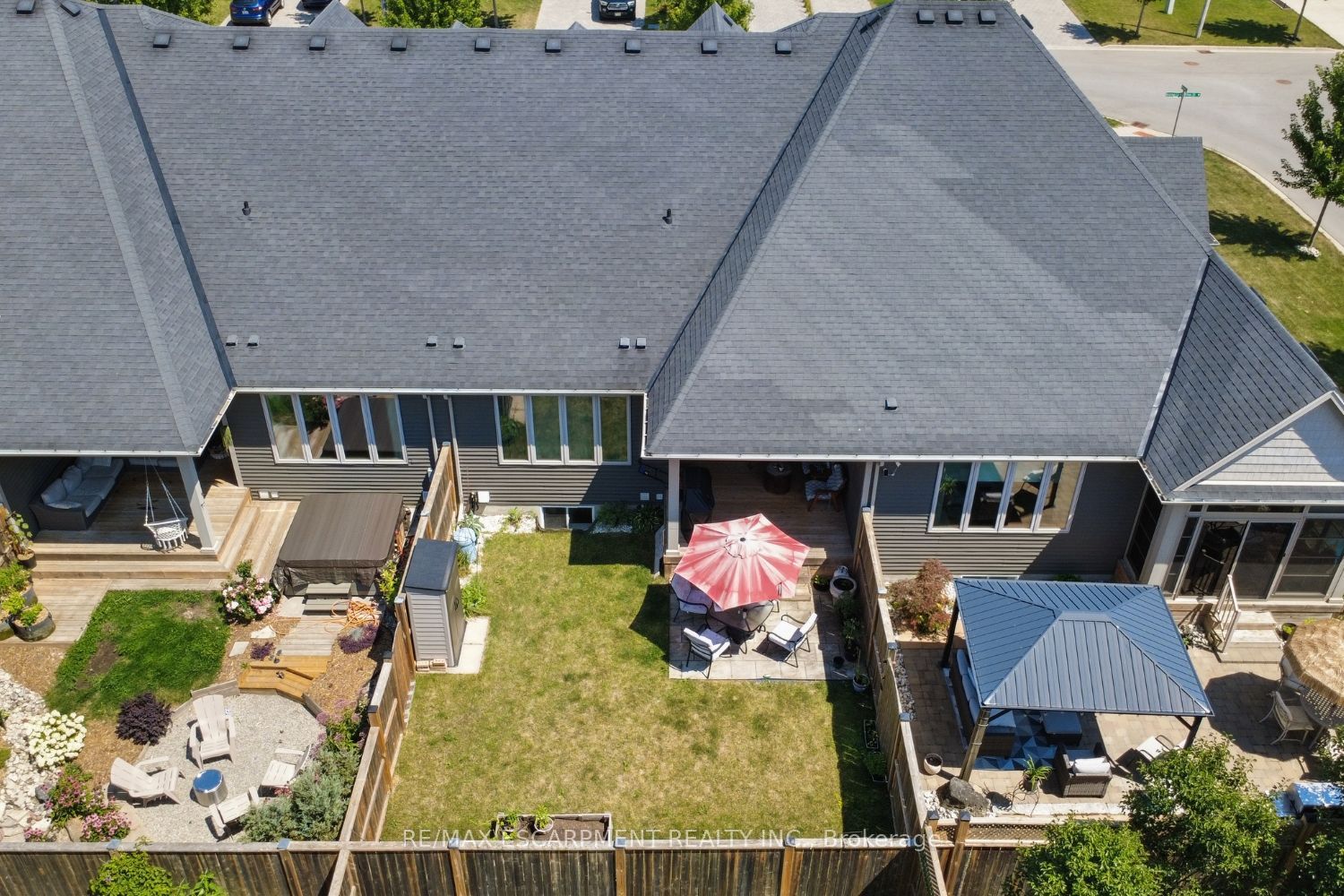 60 Andrew Lane Property Photo 42