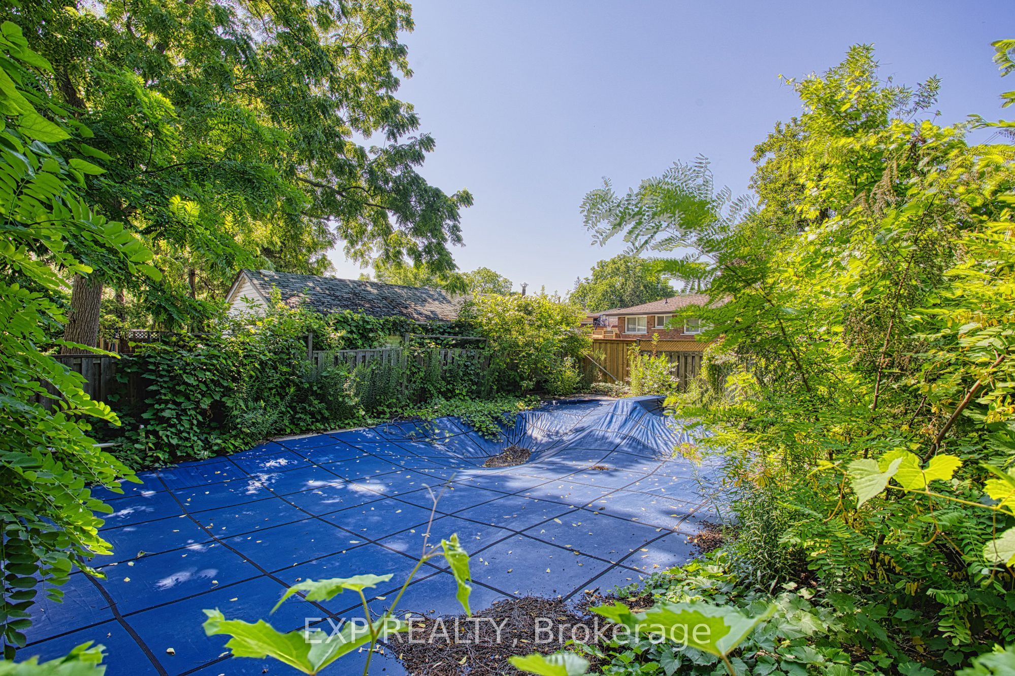 99 Mohawk Road W Property Photo 23