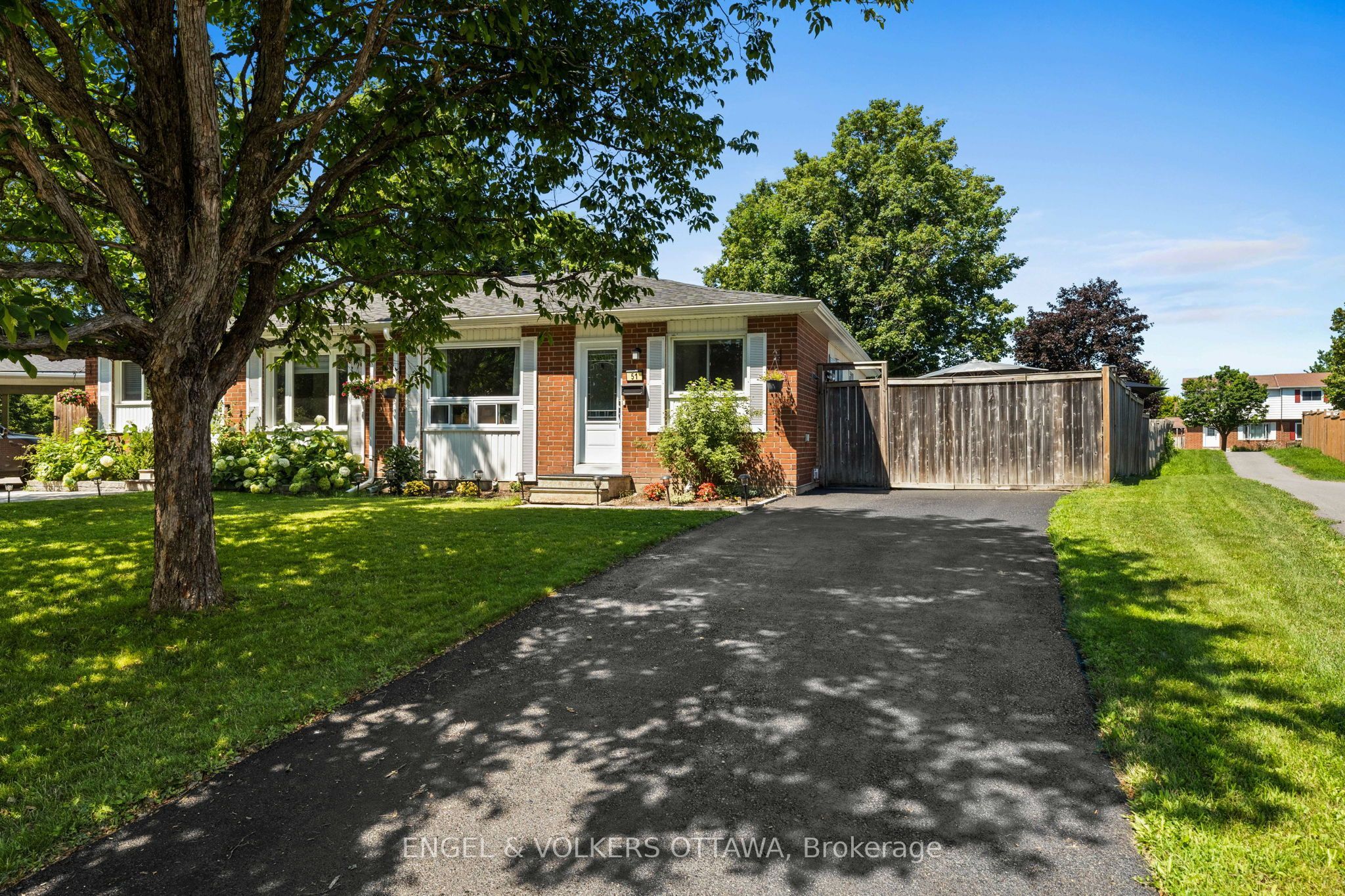 51 Morton Drive Property Photo 1