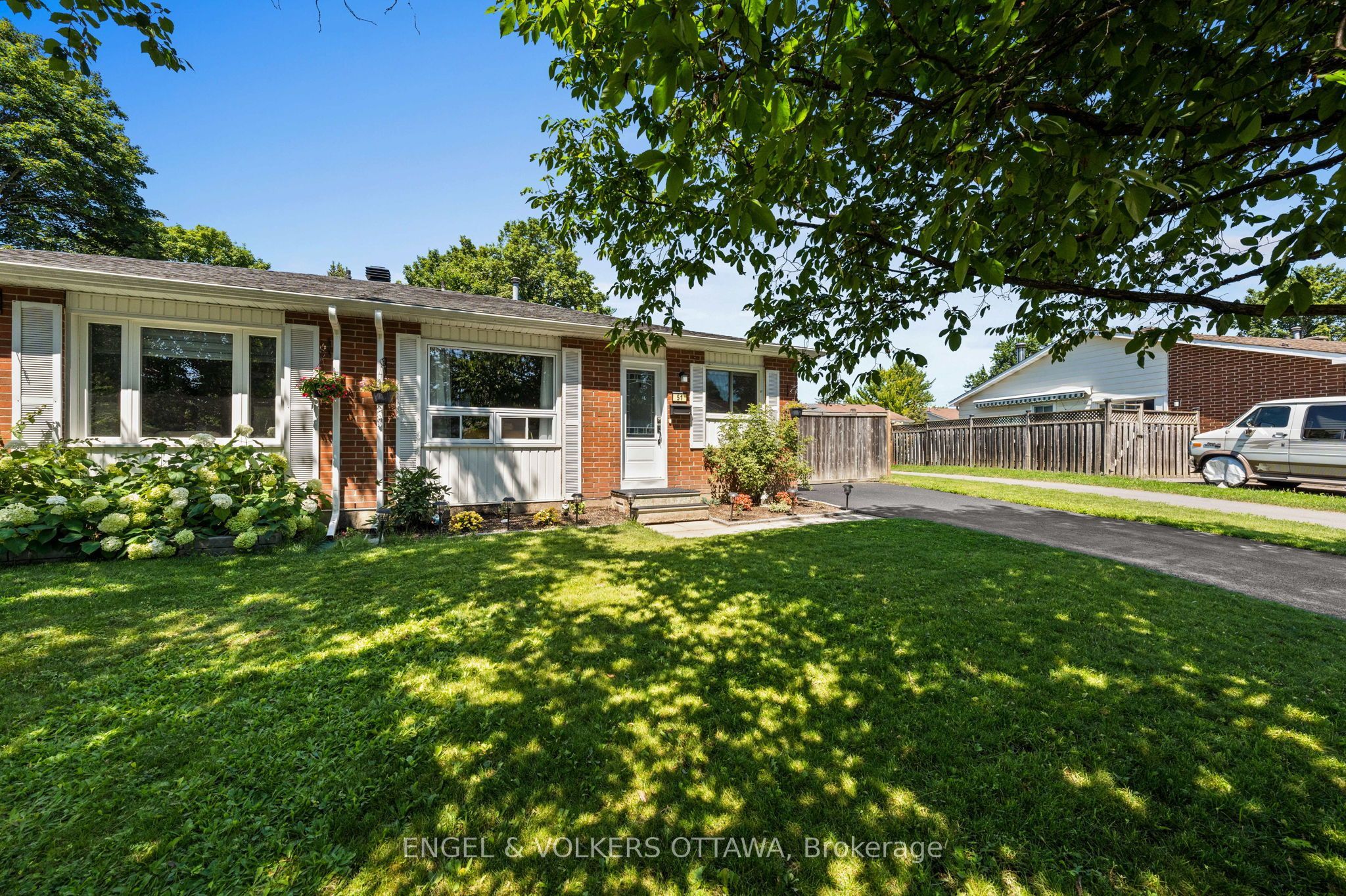 51 Morton Drive Property Photo 3