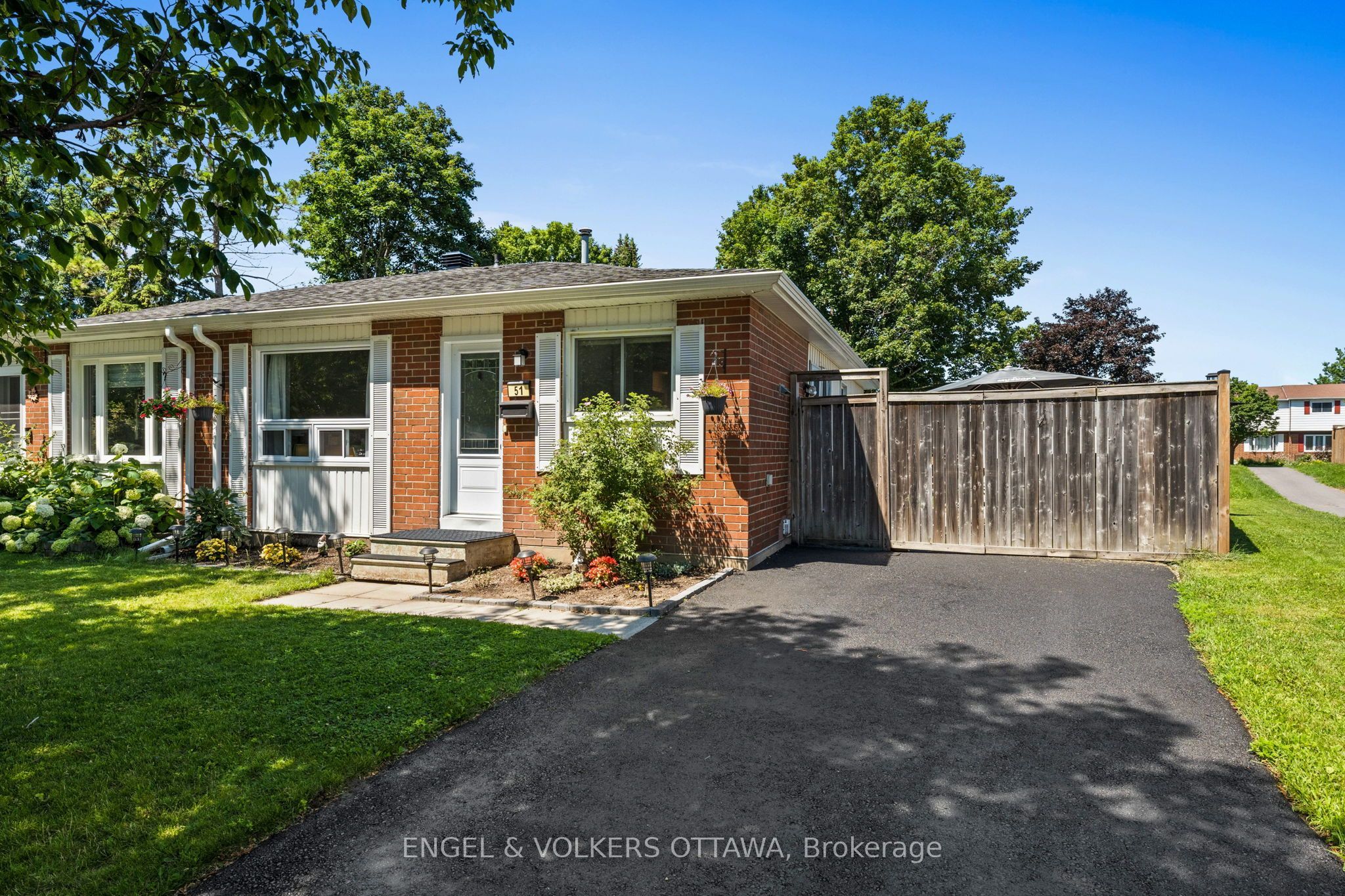 51 Morton Drive Property Photo 5