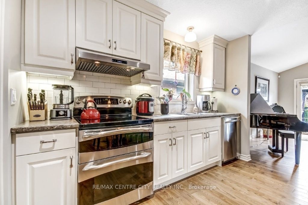 67 Peach Tree Boulevard Property Photo 7