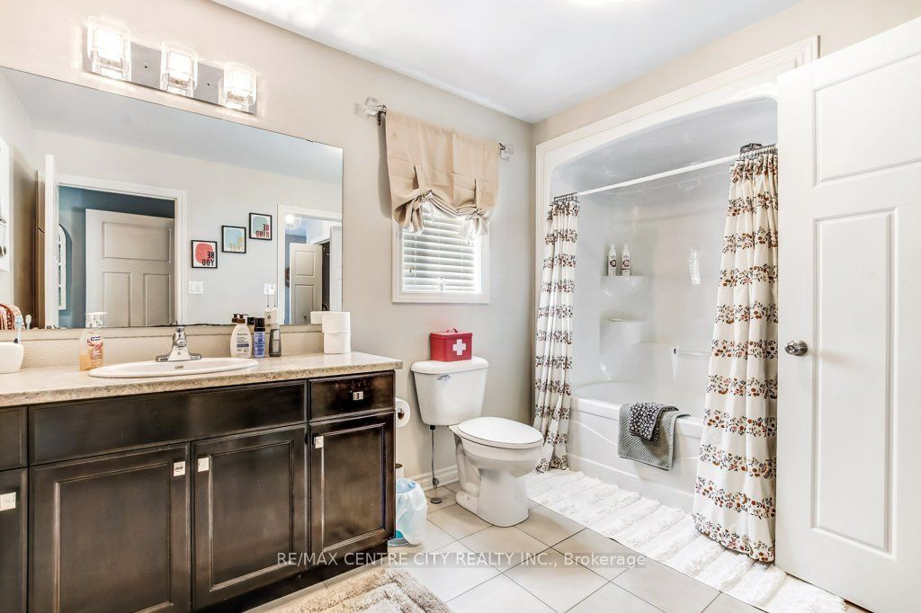 67 Peach Tree Boulevard Property Photo 13