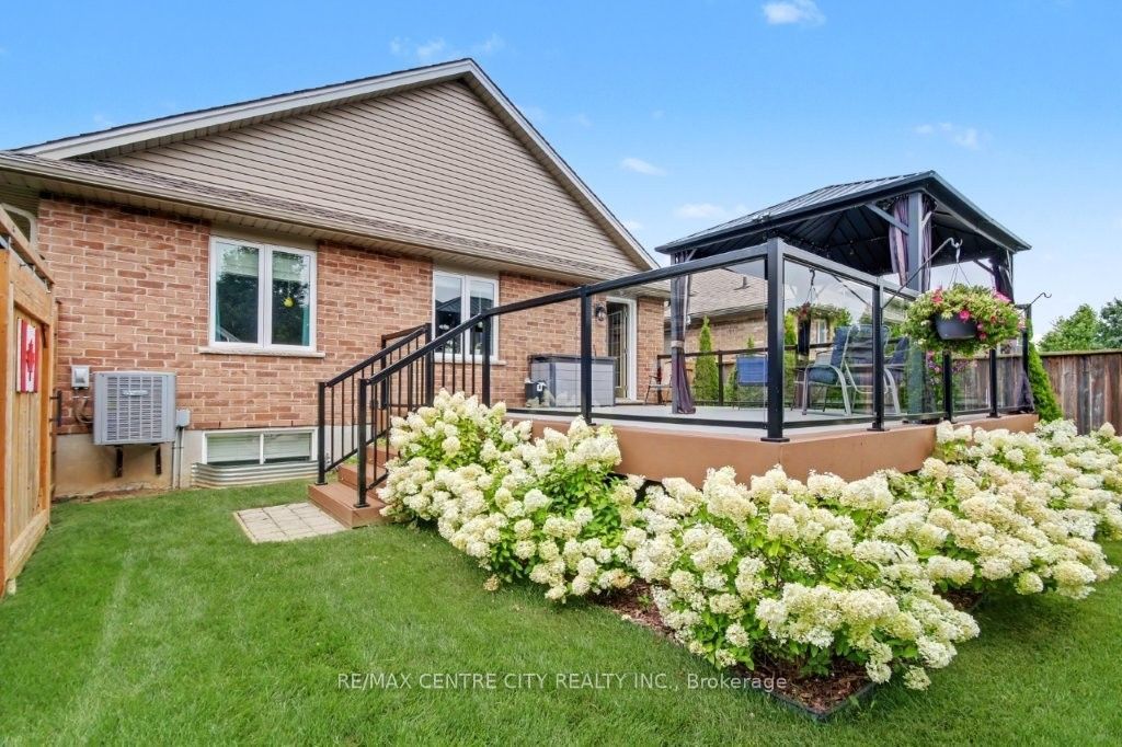 67 Peach Tree Boulevard Property Photo 35