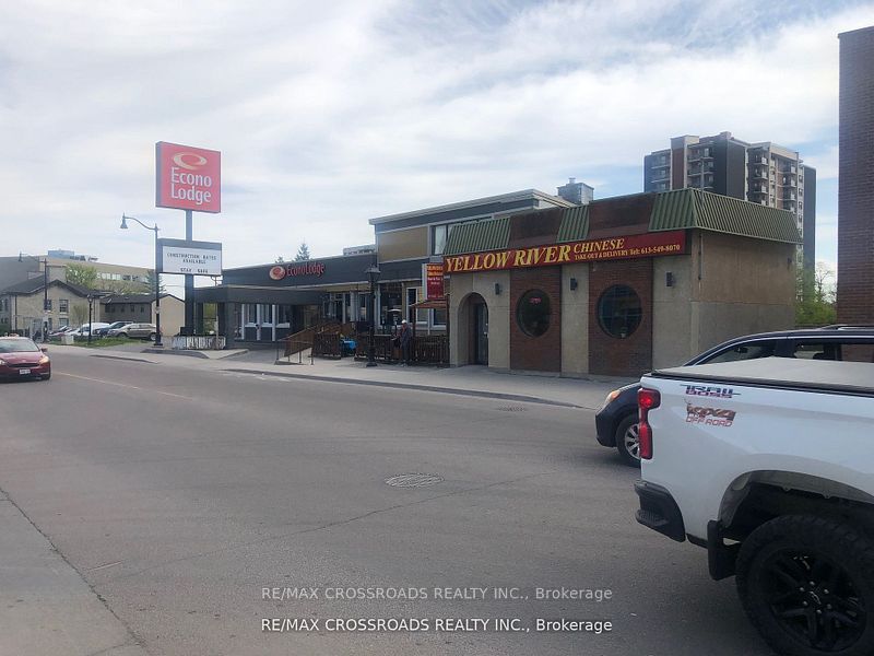 842 Princess Street Property Photo 2