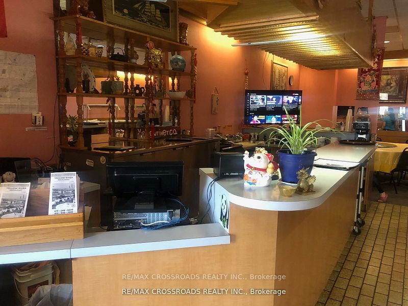 842 Princess Street Property Photo 4