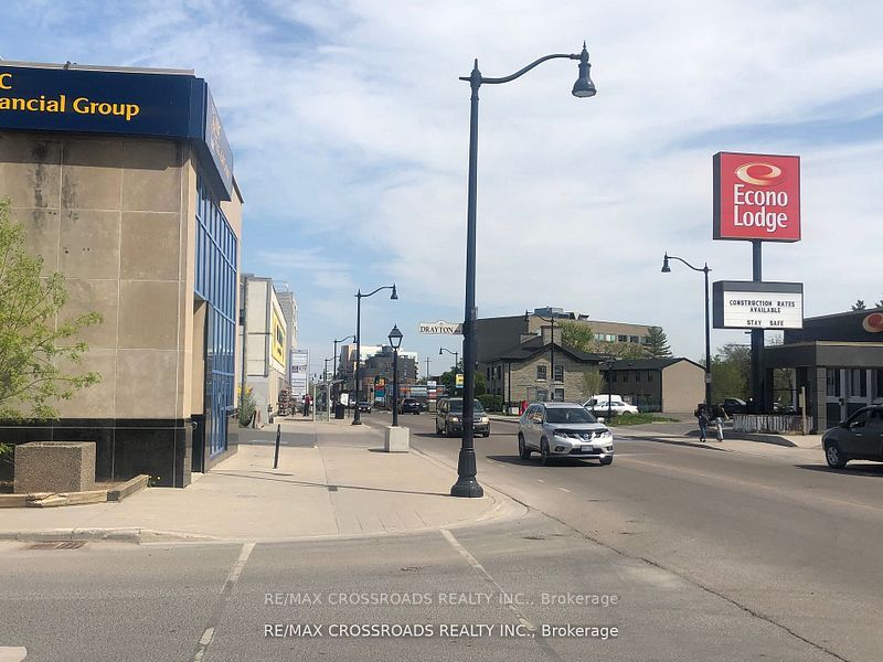 842 Princess Street Property Photo 21