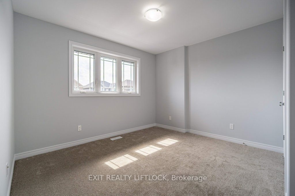 238 O'neil Street Property Photo 19