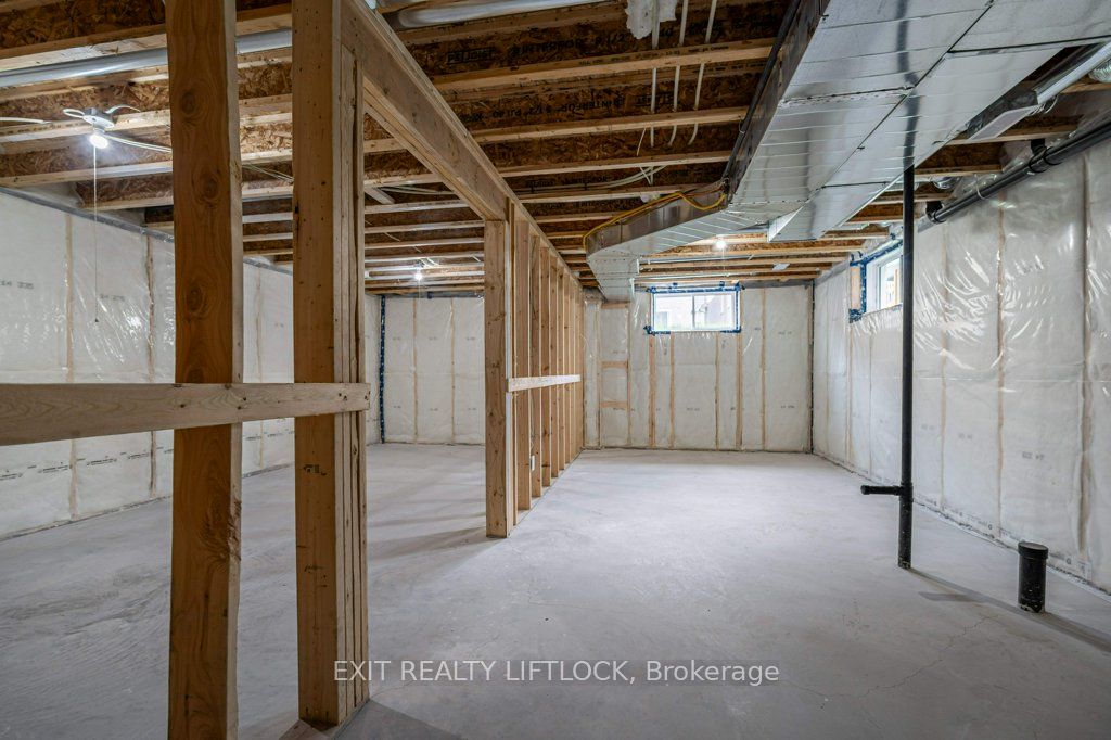 238 O'neil Street Property Photo 28
