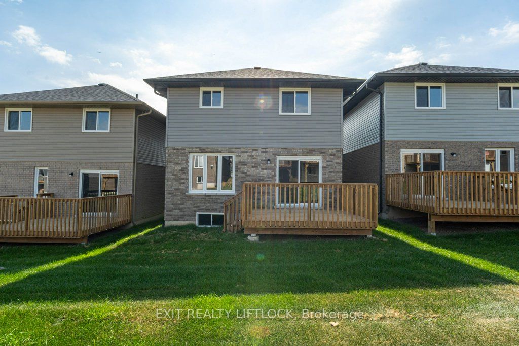 238 O'neil Street Property Photo 32