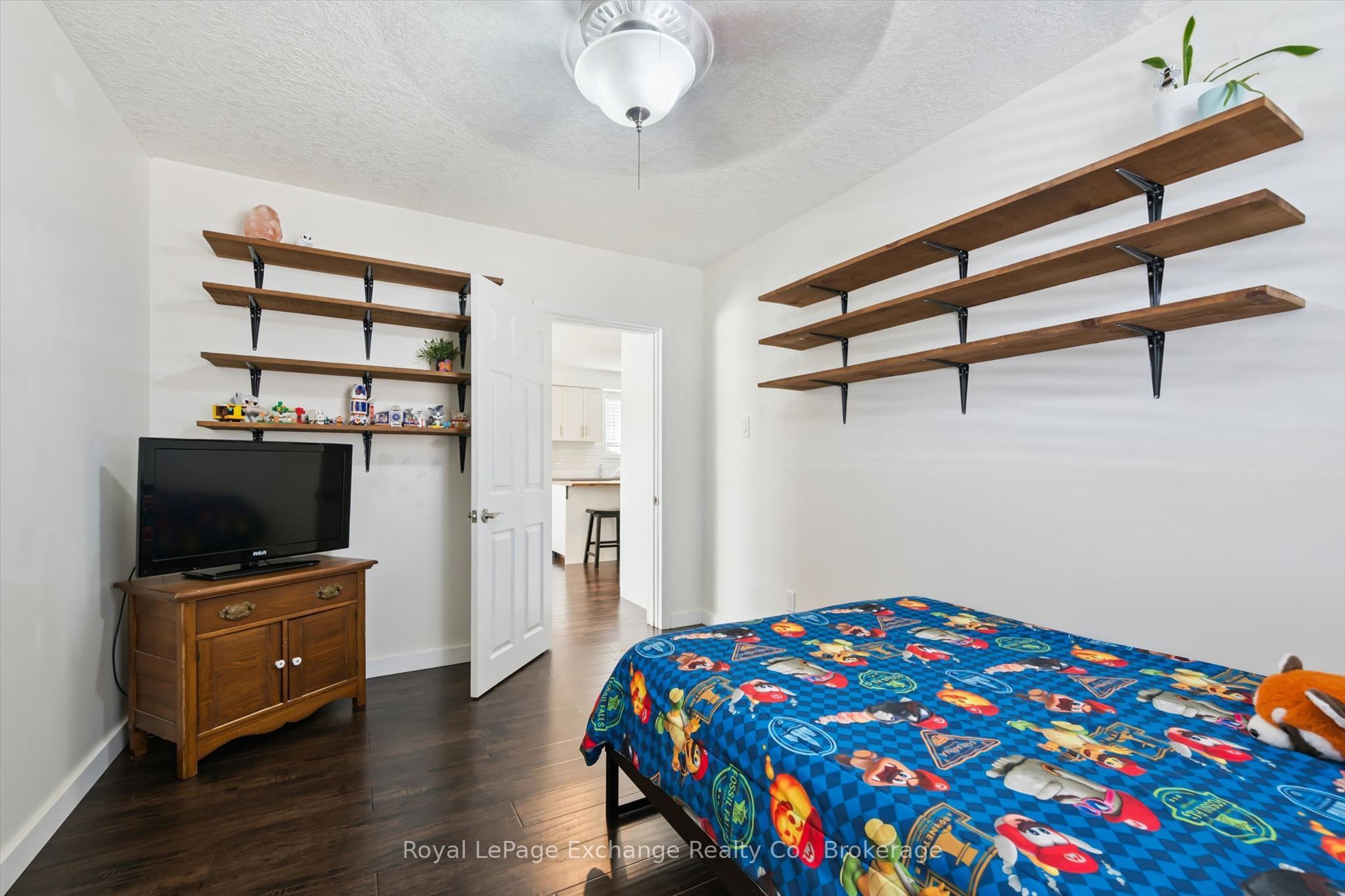 68 Elgin Street S Property Photo 15