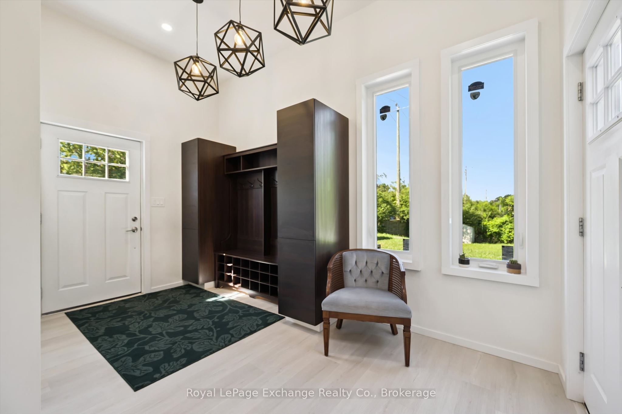 68 Elgin Street S Property Photo 22