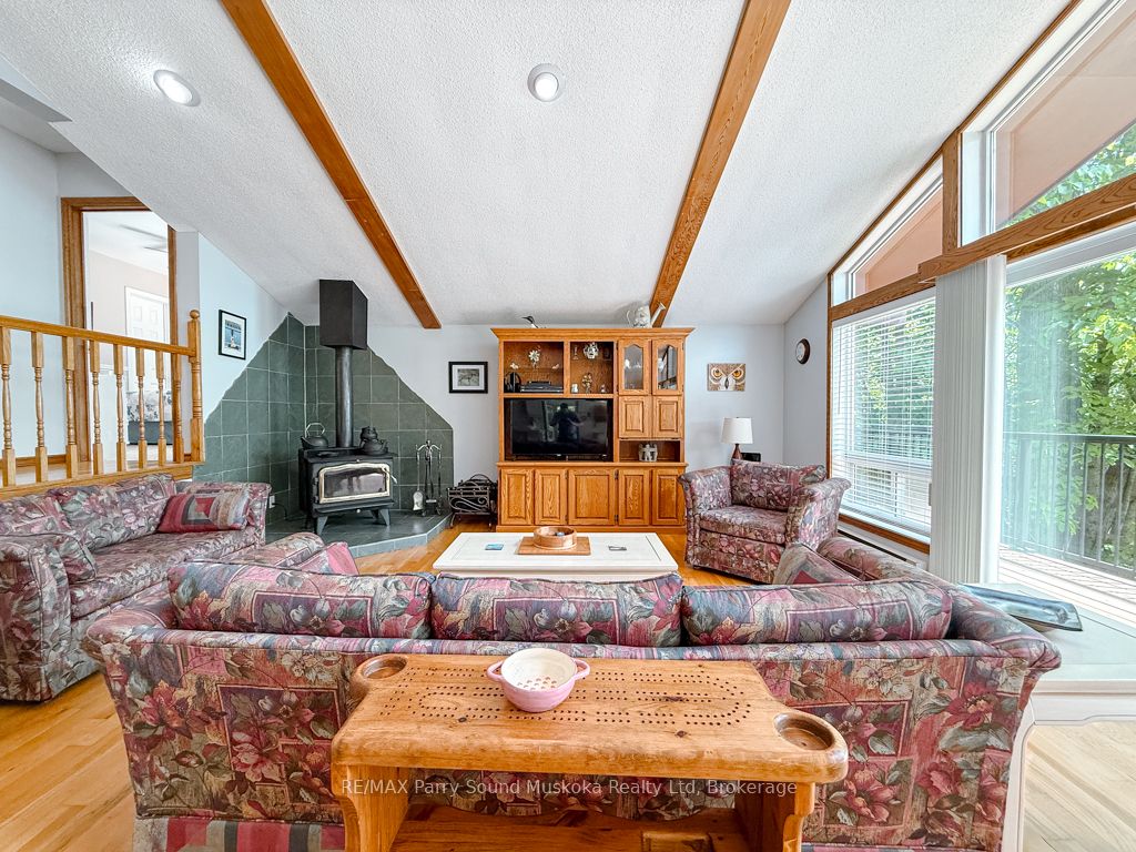 17 Lizzie's Lane Property Photo 11