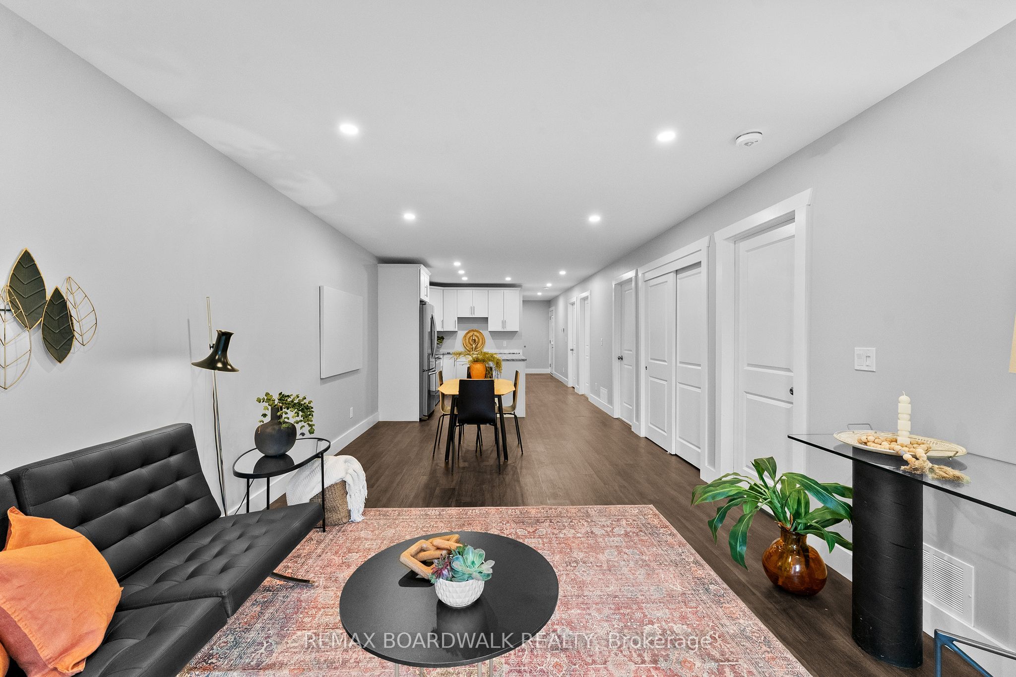 32 David Street B Property Photo 5