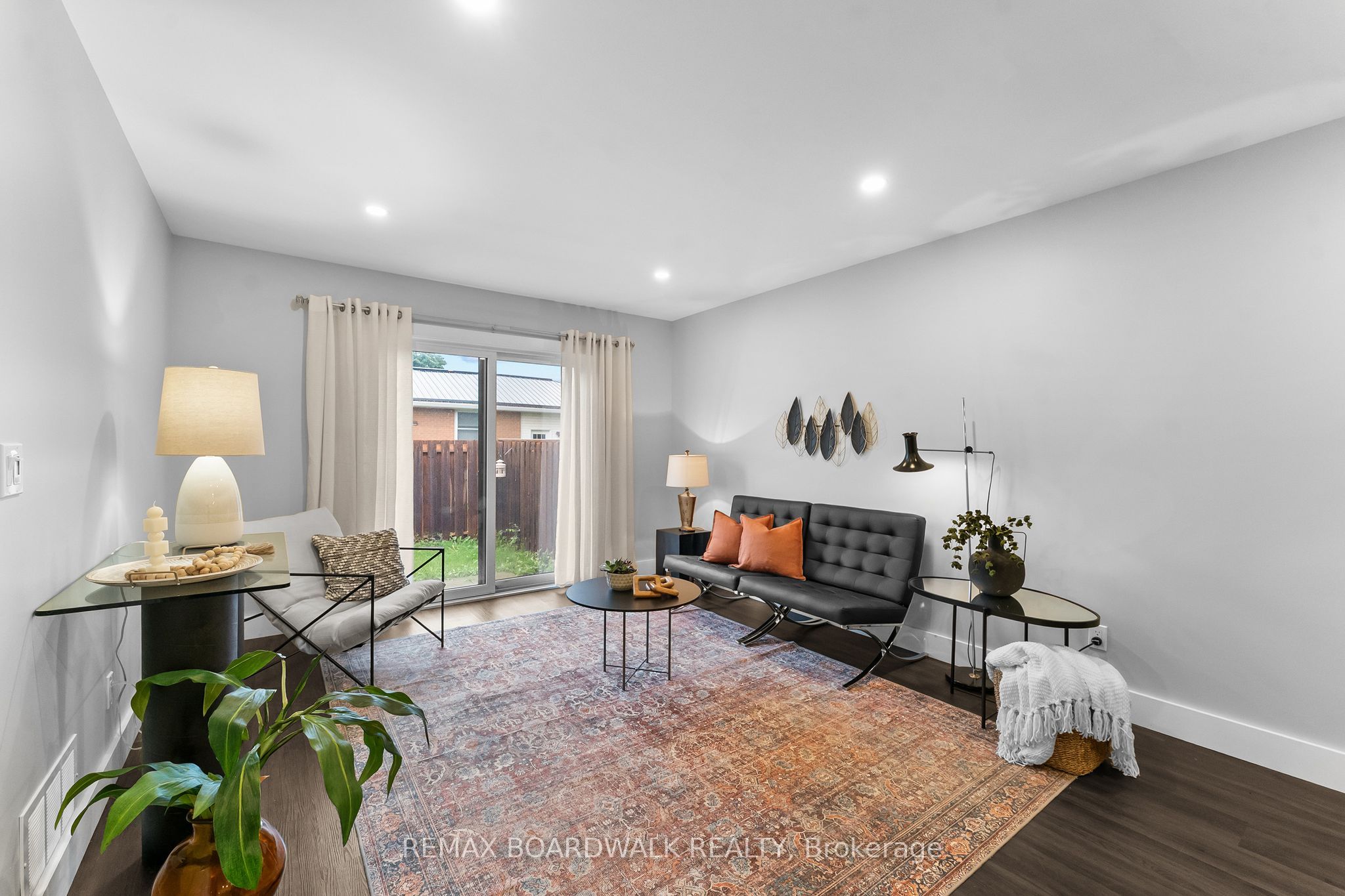 32 David Street B Property Photo 8