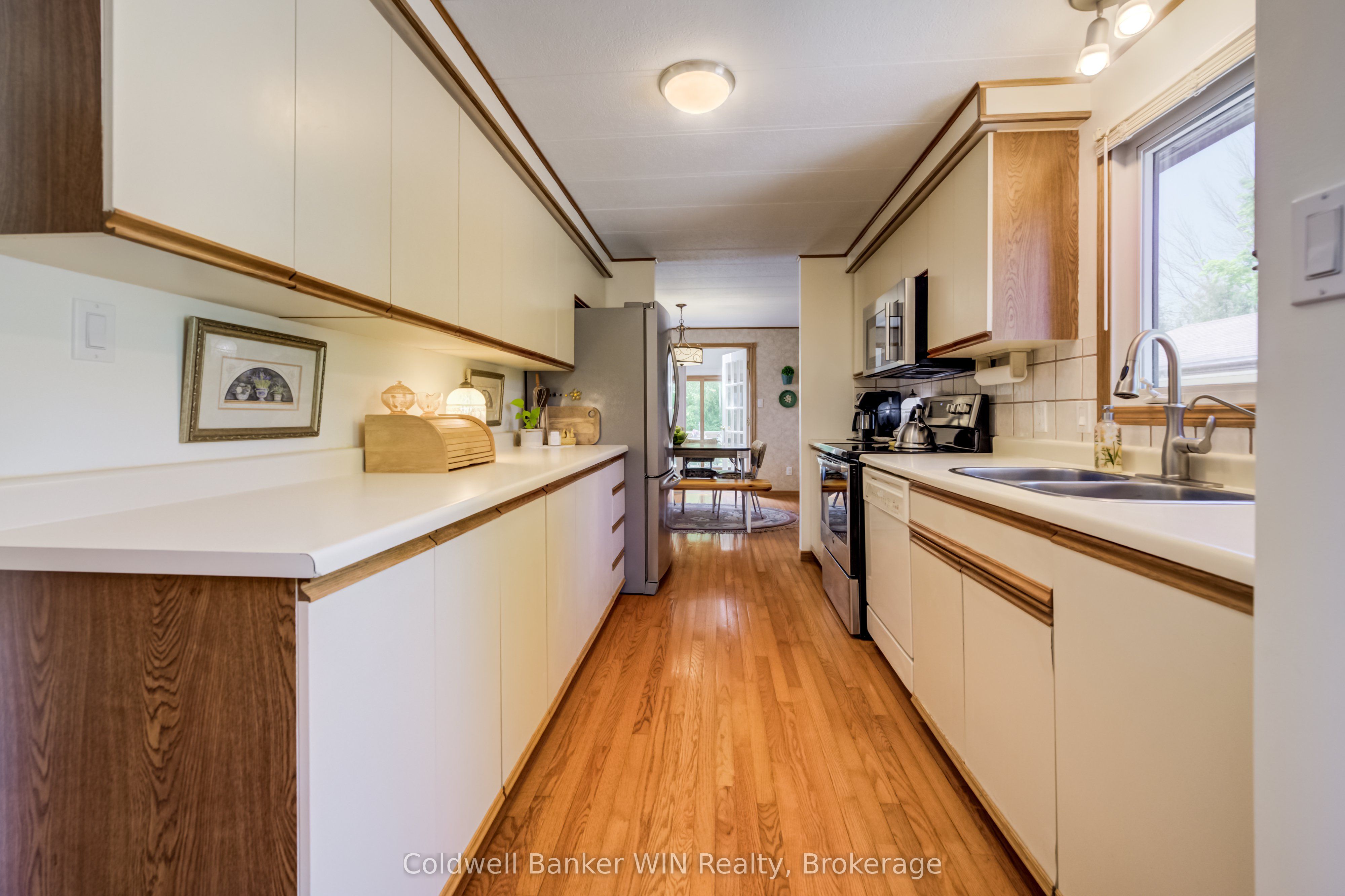 9 Cardinal Street Property Photo 12