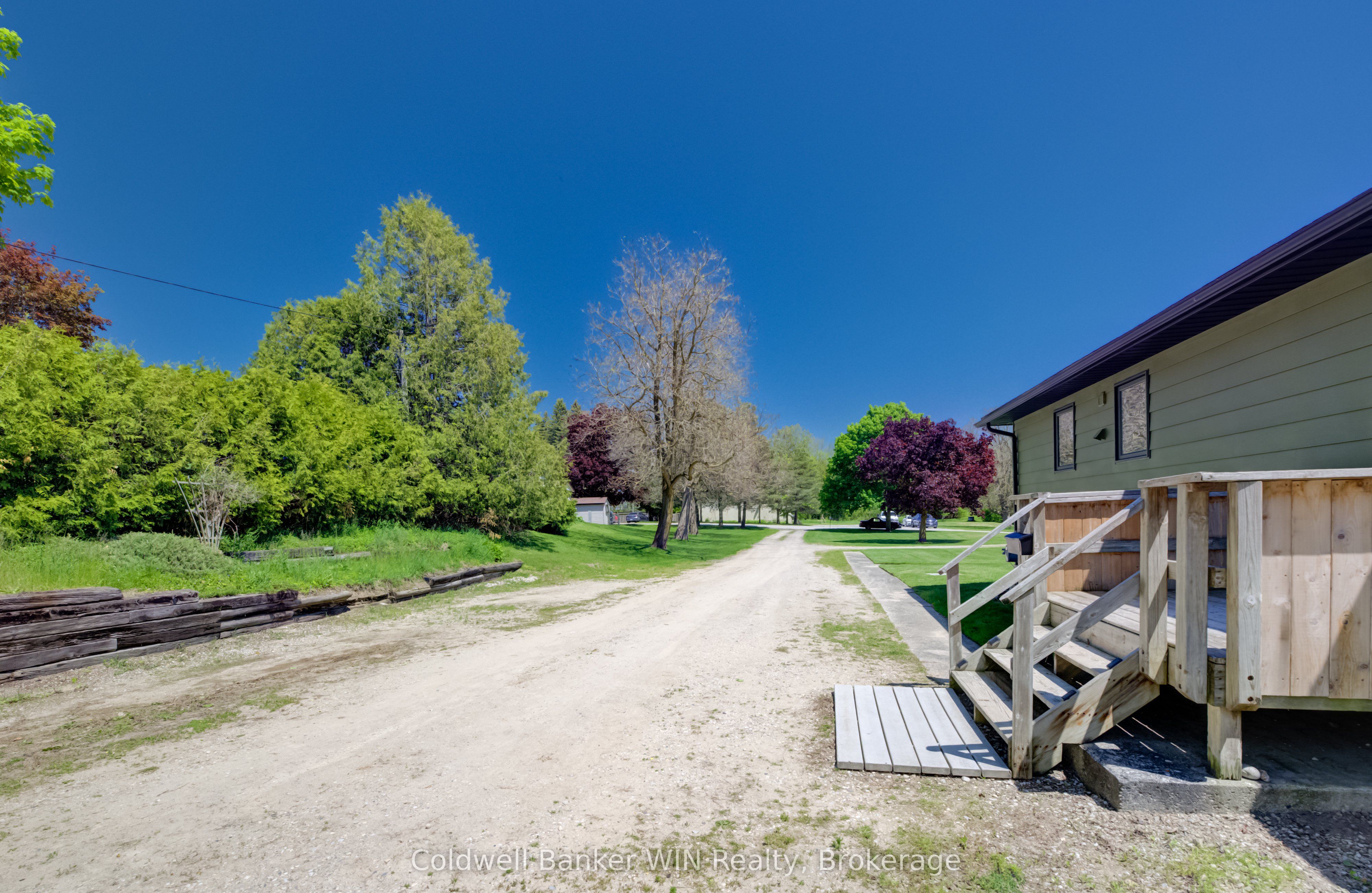 9 Cardinal Street Property Photo 46