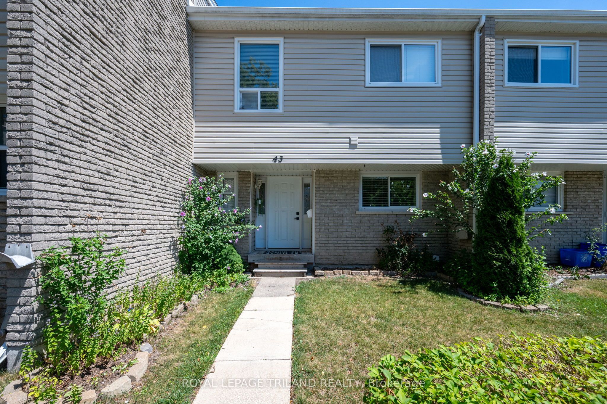 711 Osgoode Drive 43 Property Photo 2