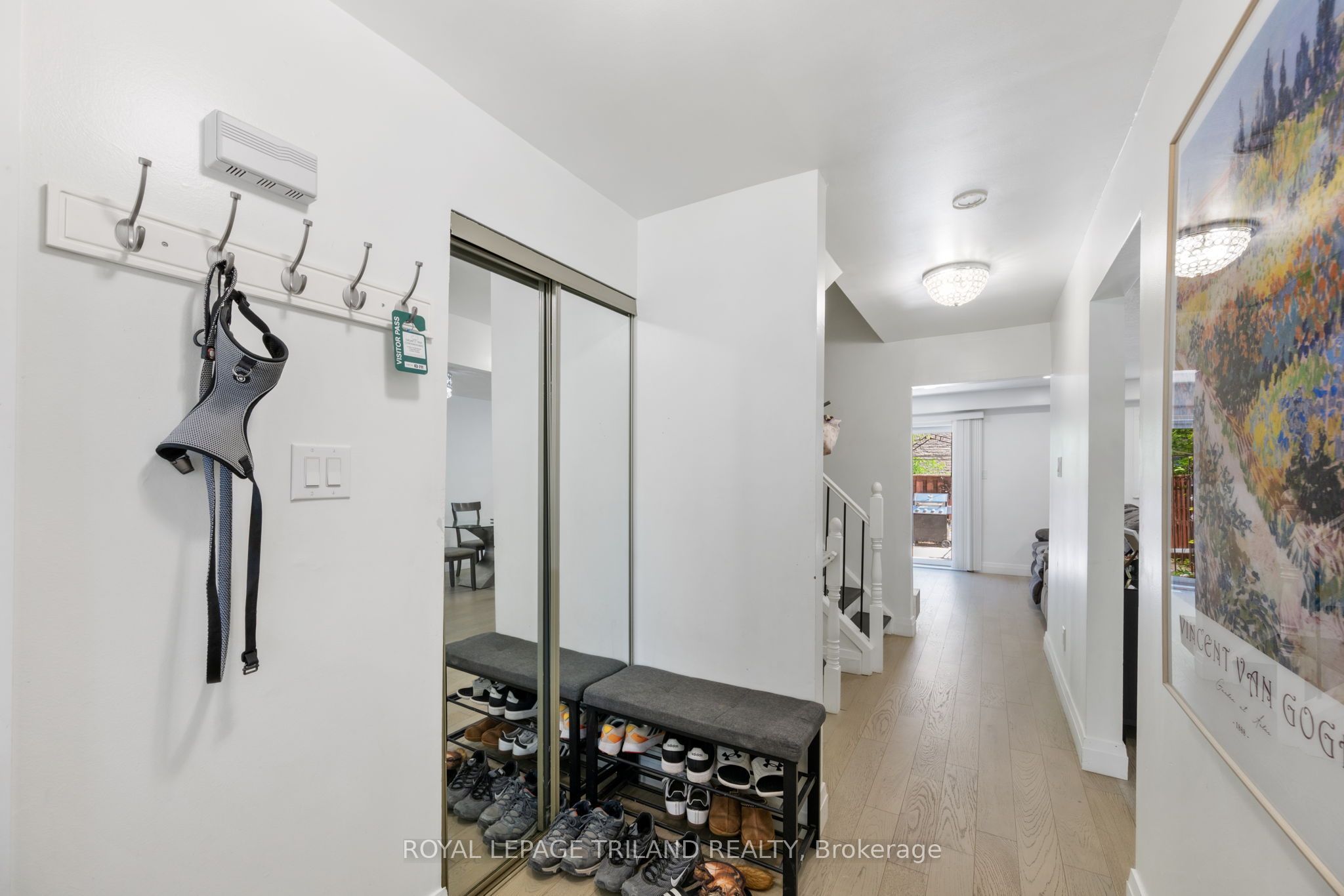 711 Osgoode Drive 43 Property Photo 6