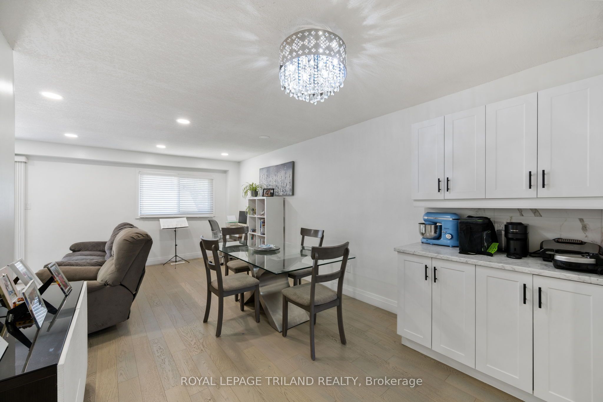 711 Osgoode Drive 43 Property Photo 10