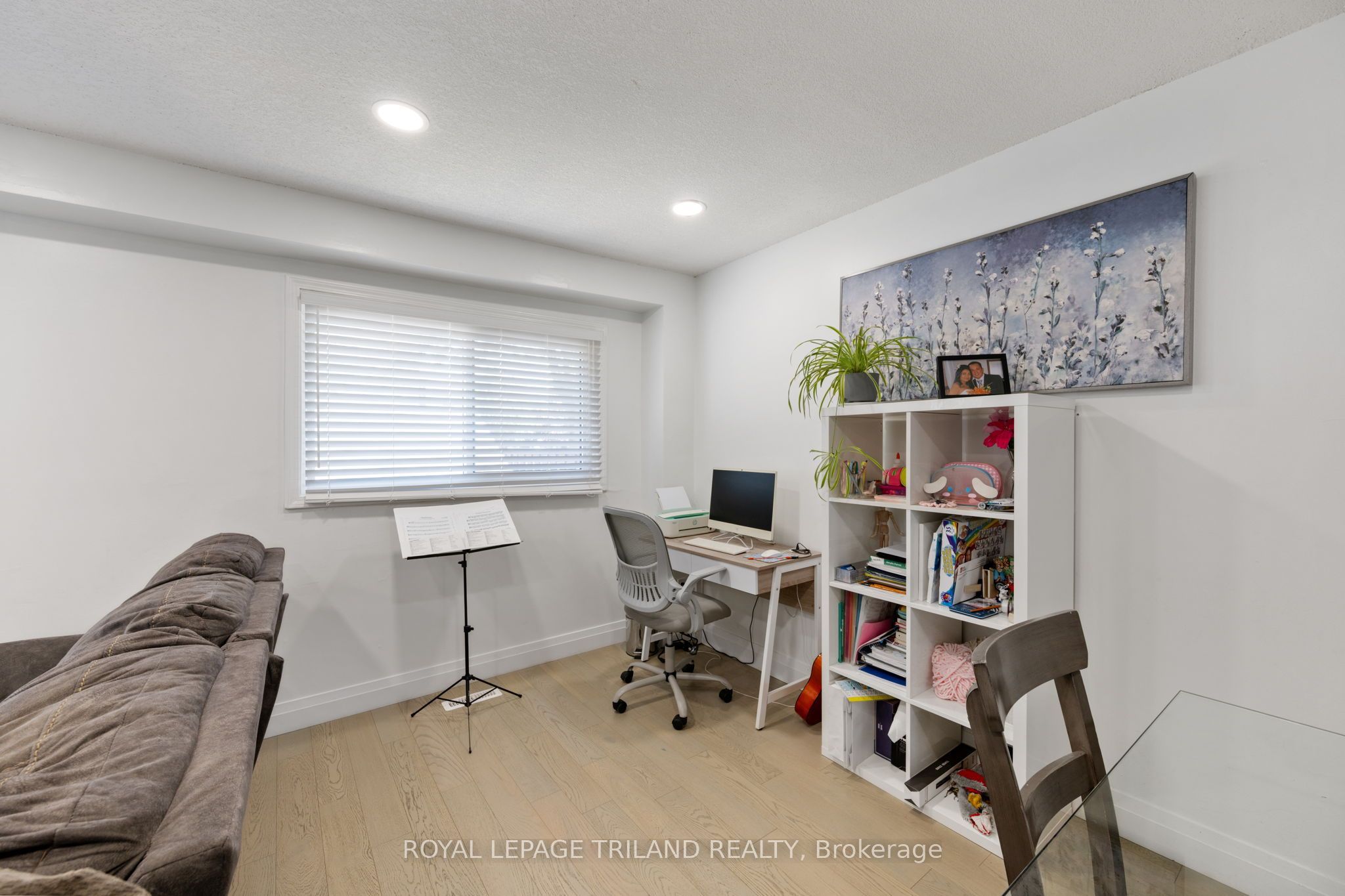 711 Osgoode Drive 43 Property Photo 11