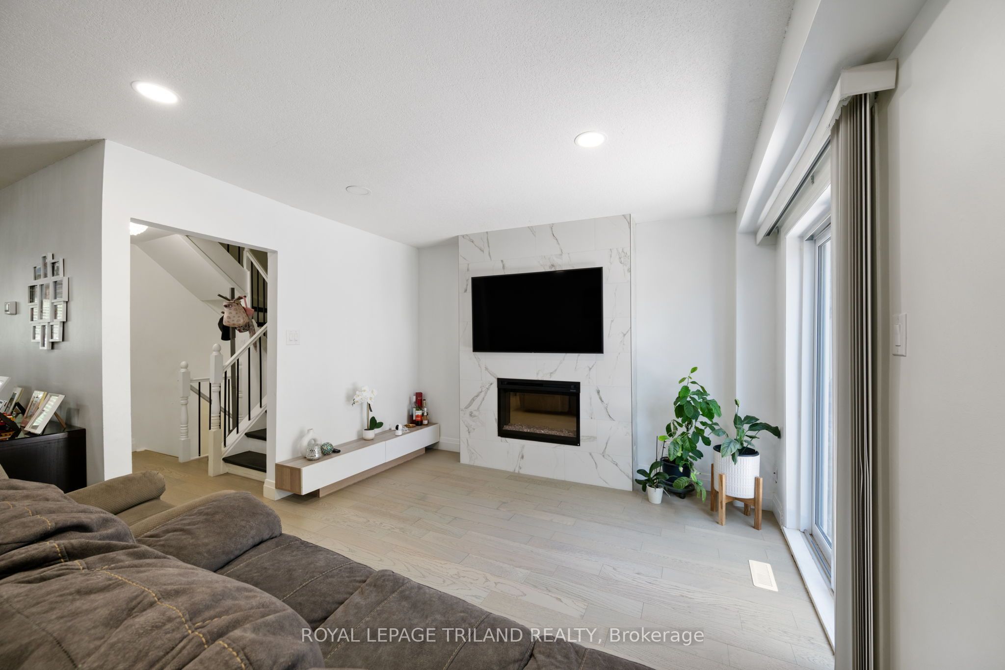 711 Osgoode Drive 43 Property Photo 15