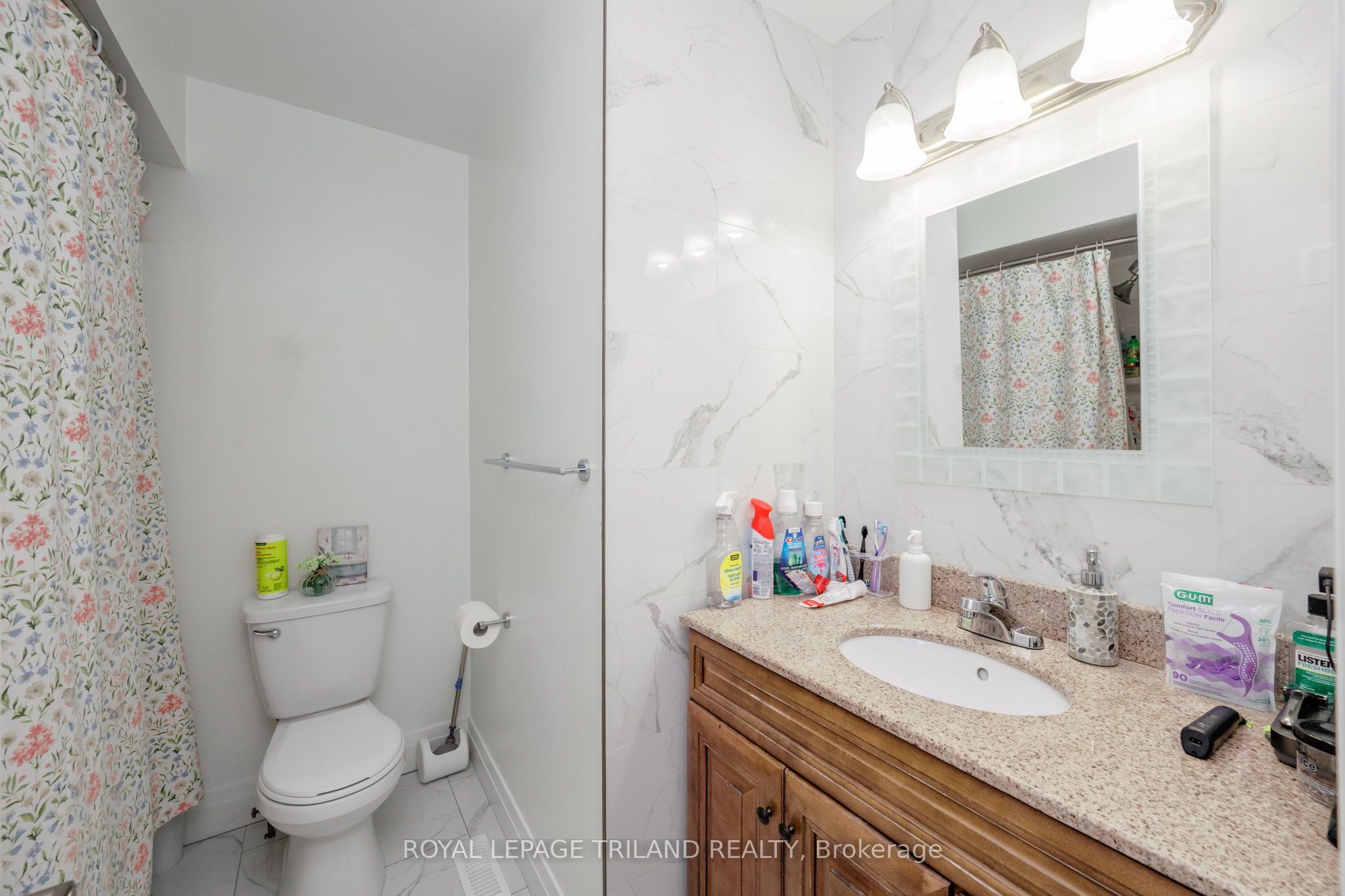 711 Osgoode Drive 43 Property Photo 25