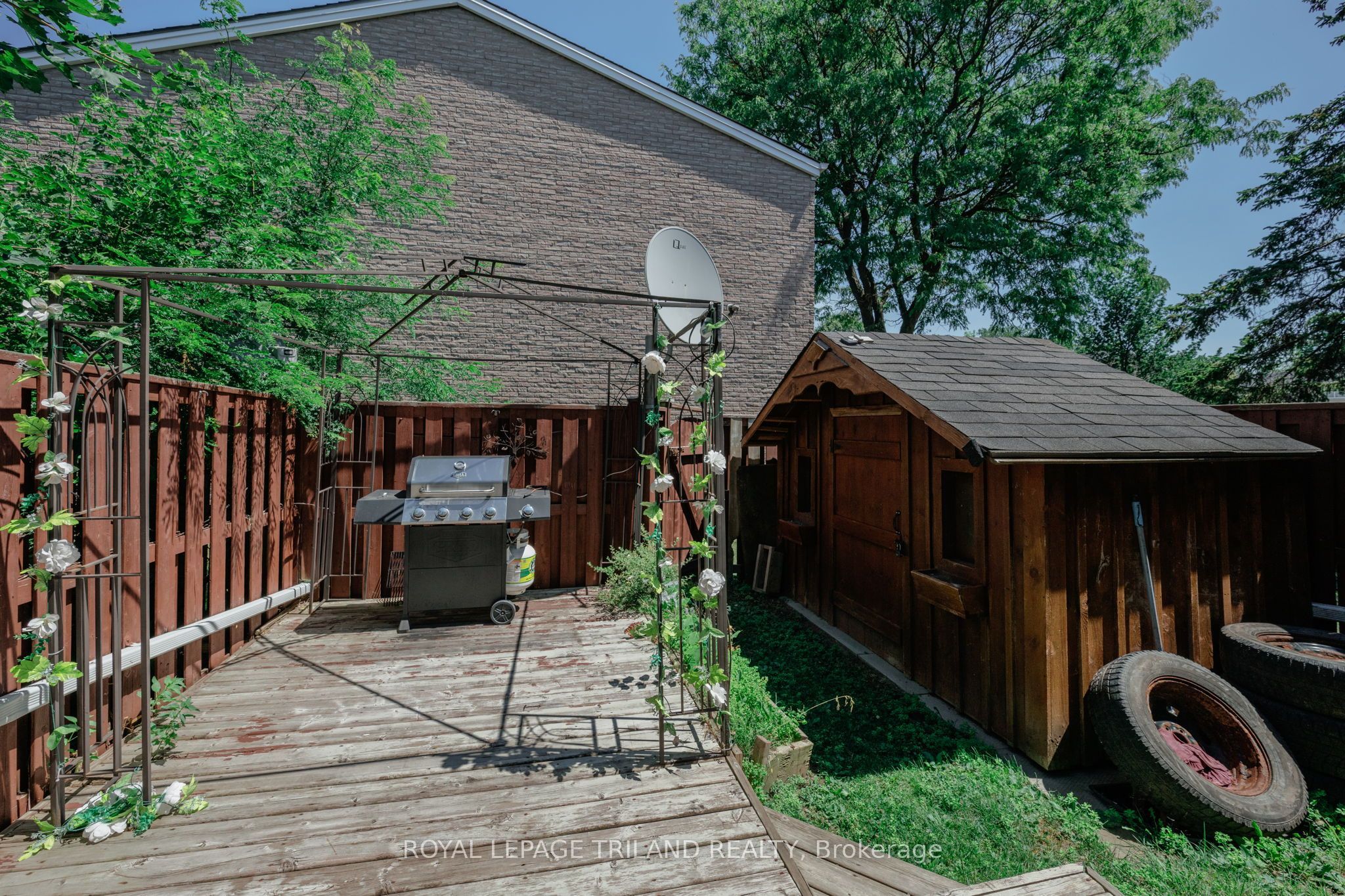 711 Osgoode Drive 43 Property Photo 33