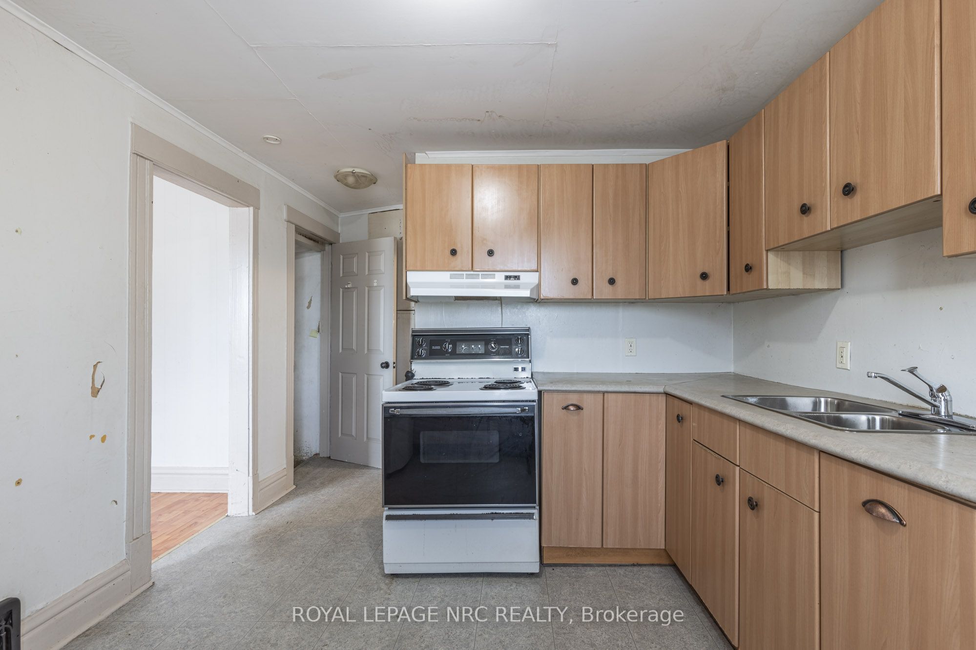 44 Carlisle Street Property Photo 14