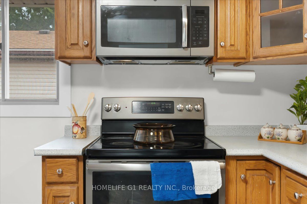 19 Milton Avenue W Property Photo 11