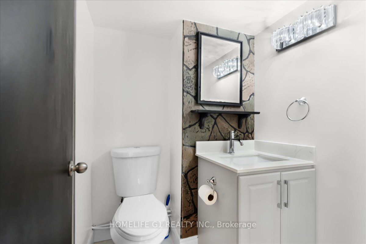 19 Milton Avenue W Property Photo 23